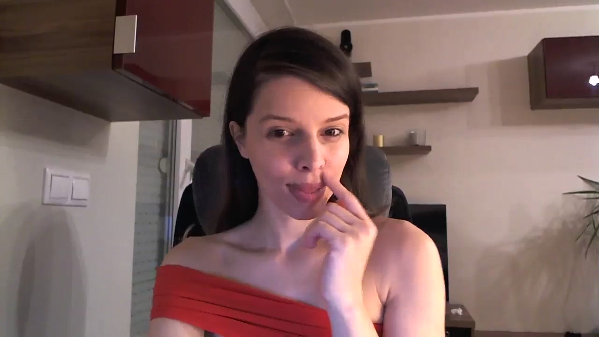Gallery image thumbnail from Heaven_hot's myfreecams stream on, 03/06/2024, 17:21 image 17 of 20