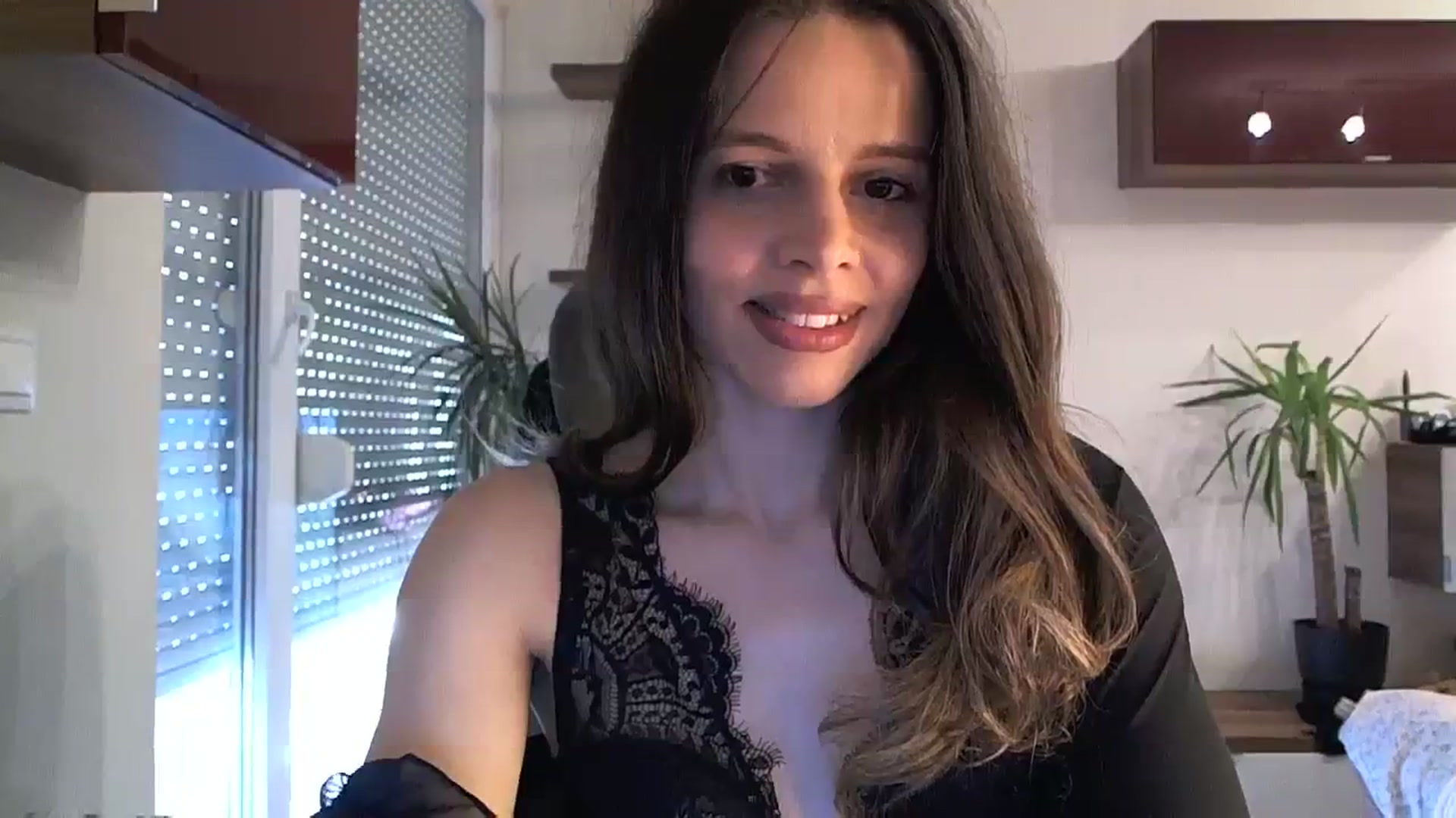 Gallery image thumbnail from Heaven_hot's myfreecams stream on, 03/17/2024, 15:53 image 6 of 20