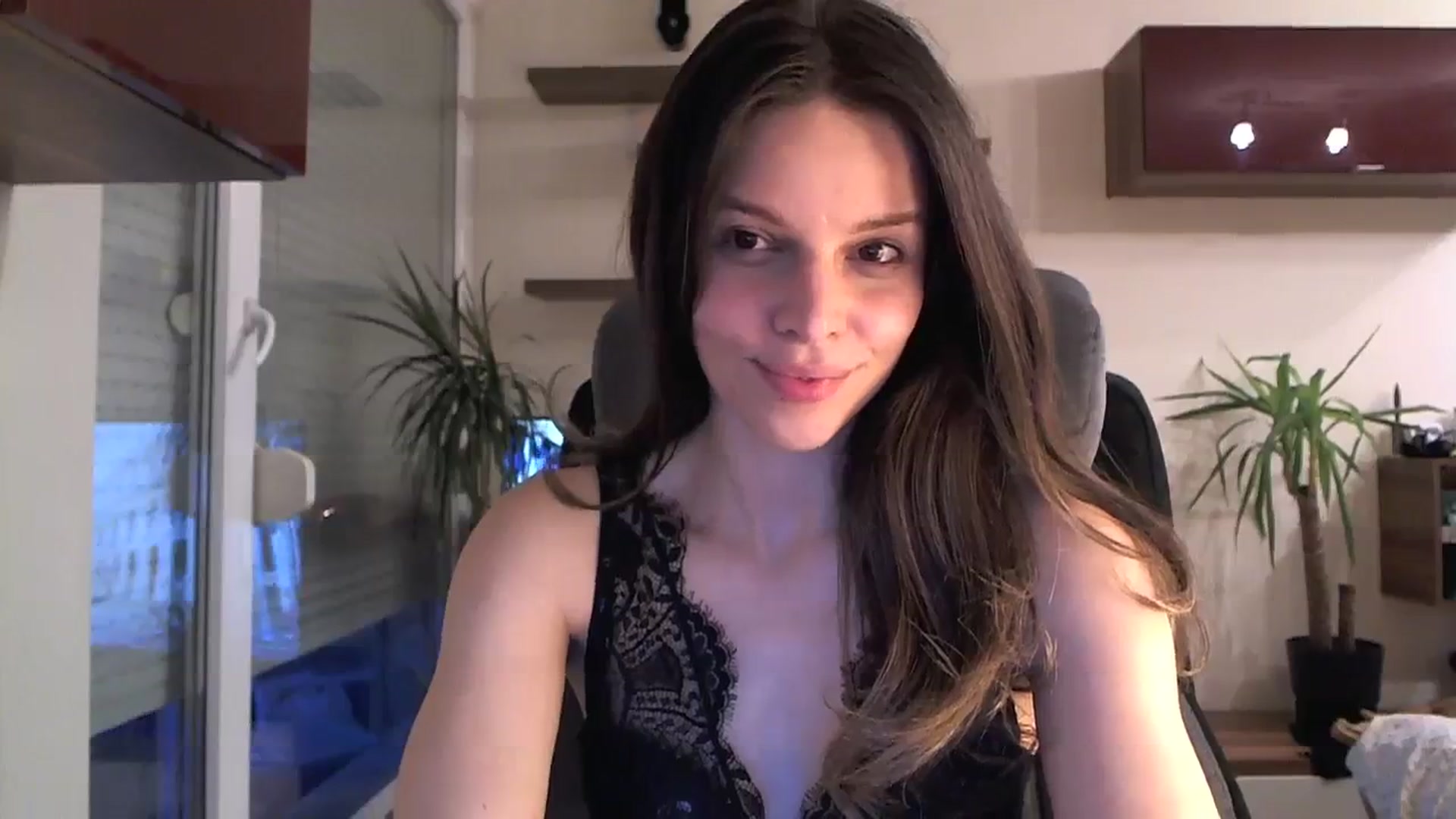 Gallery image thumbnail from Heaven_hot's myfreecams stream on, 03/17/2024, 17:08 image 4 of 20