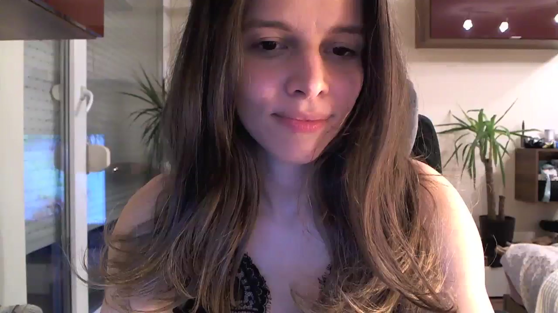 Gallery image thumbnail from Heaven_hot's myfreecams stream on, 03/17/2024, 17:08 image 14 of 20