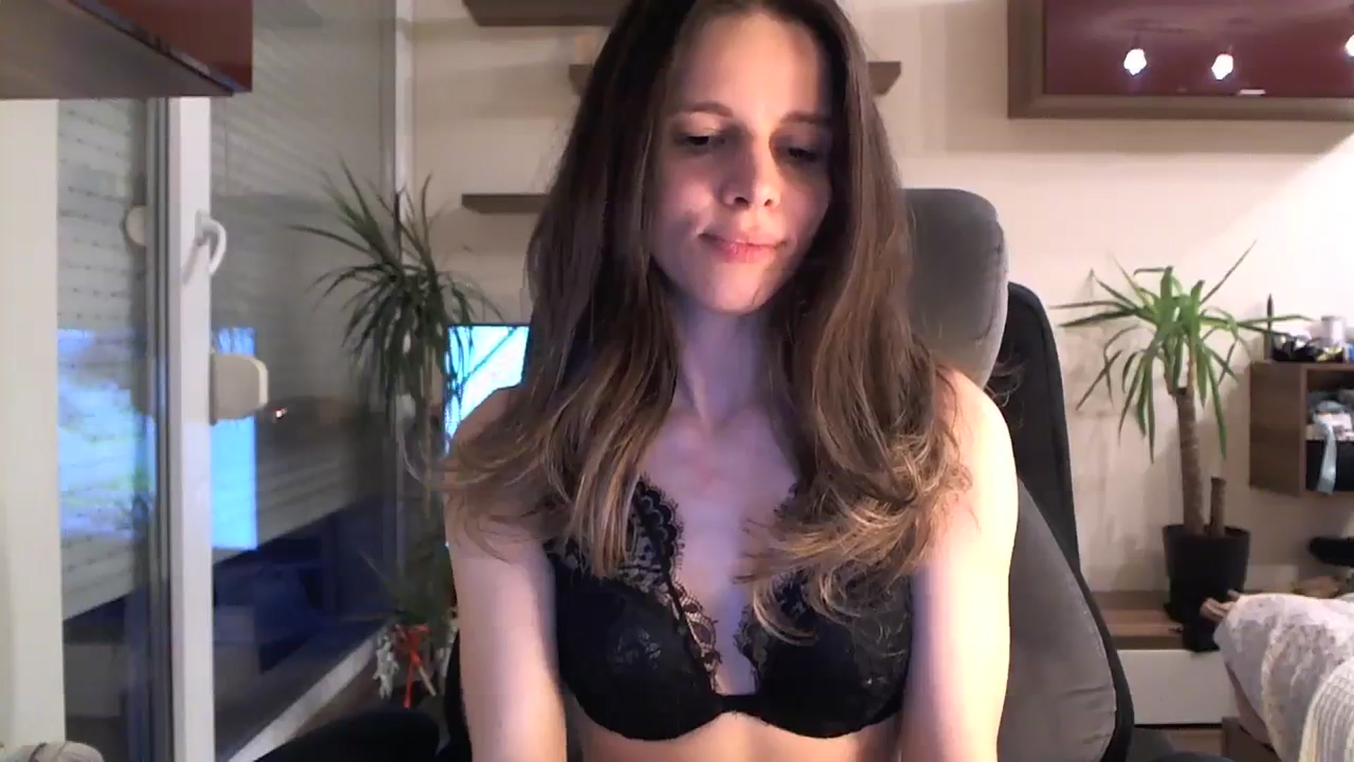 Gallery image thumbnail from Heaven_hot's myfreecams stream on, 03/17/2024, 17:08 image 16 of 20
