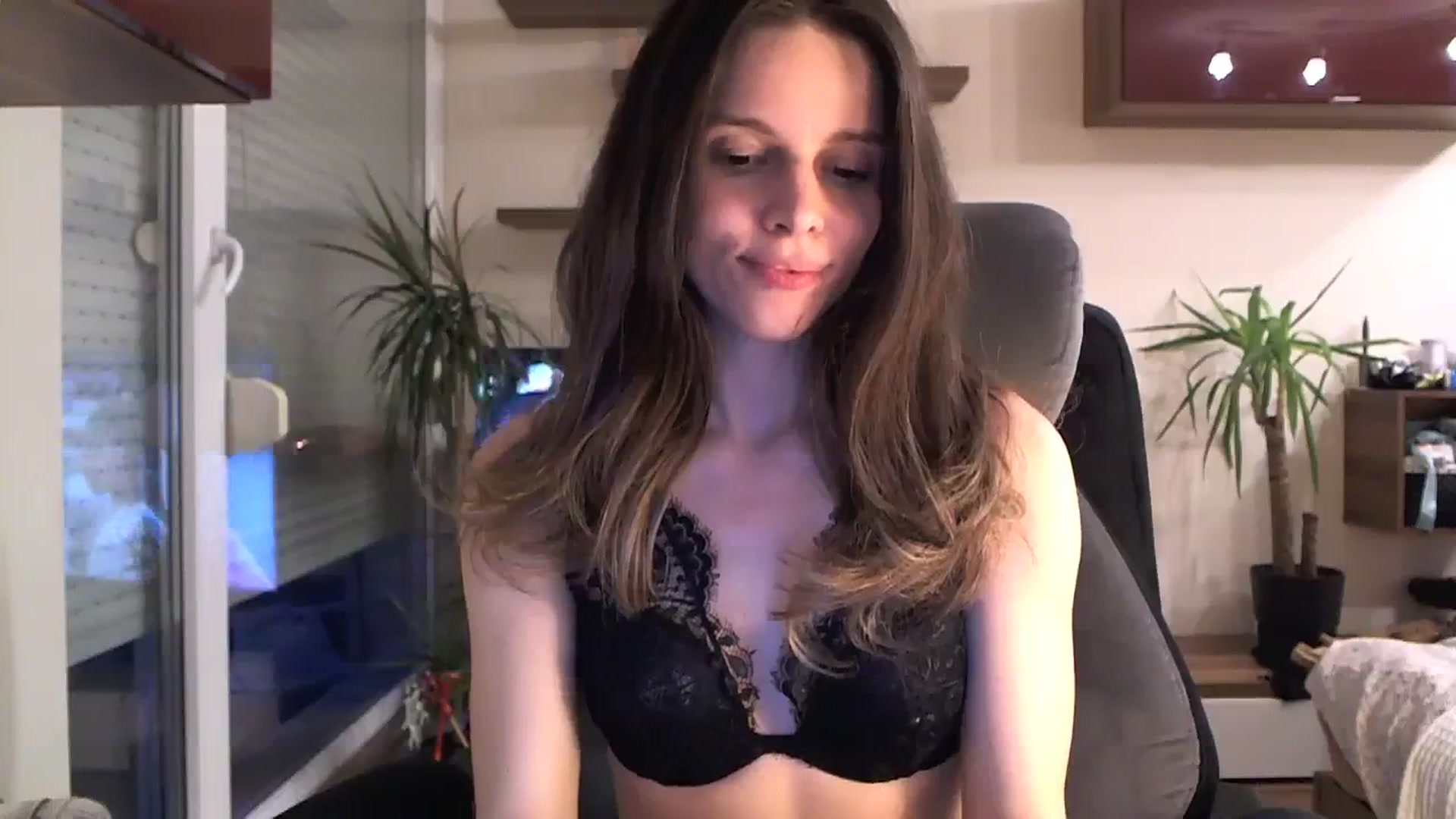 Gallery image thumbnail from Heaven_hot's myfreecams stream on, 03/17/2024, 17:08 image 15 of 20