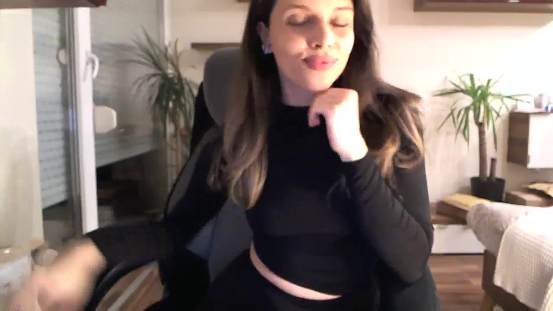 Gallery image thumbnail from Heaven_hot's myfreecams stream on, 03/20/2024, 18:07 image 5 of 20