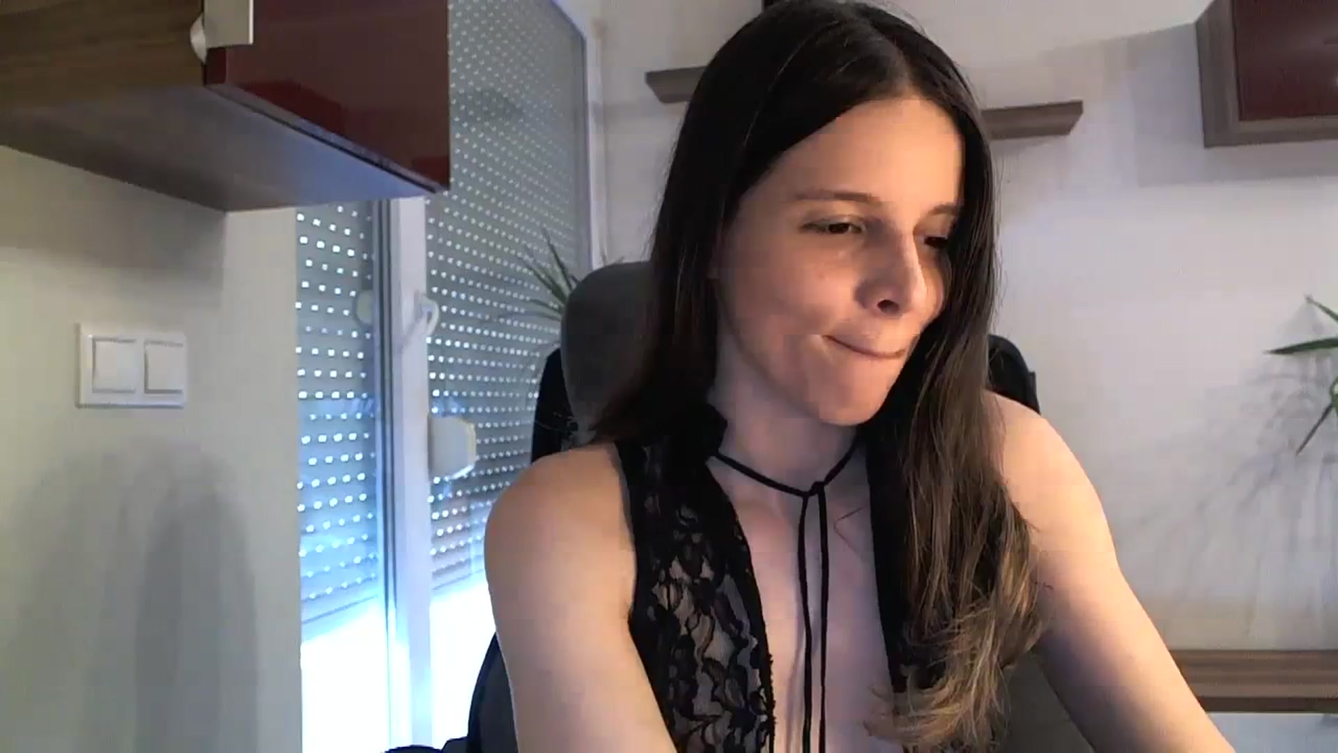 Gallery image thumbnail from Heaven_hot's myfreecams stream on, 03/23/2024, 15:25 image 2 of 20
