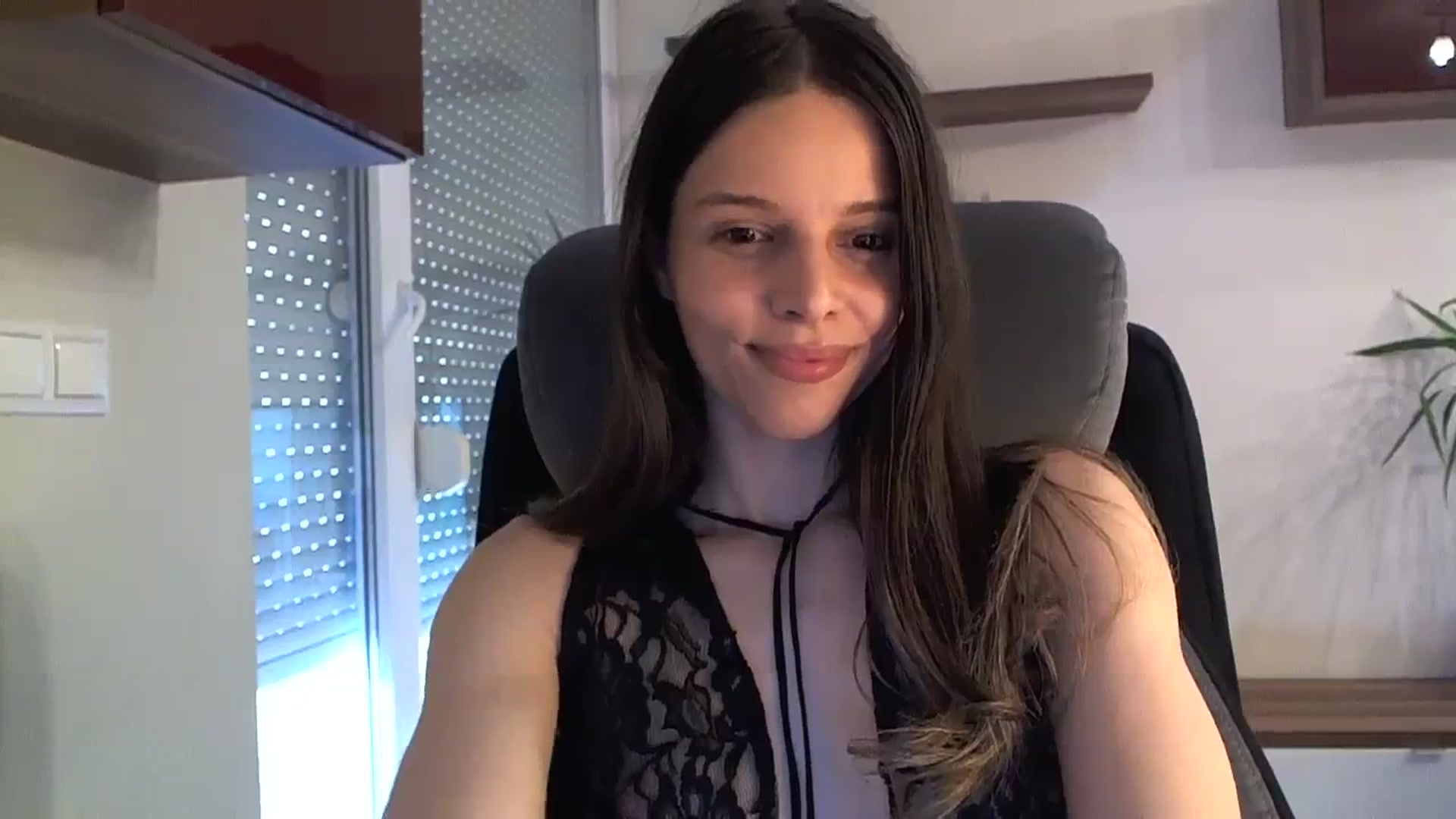 Gallery image thumbnail from Heaven_hot's myfreecams stream on, 03/23/2024, 15:25 image 14 of 20