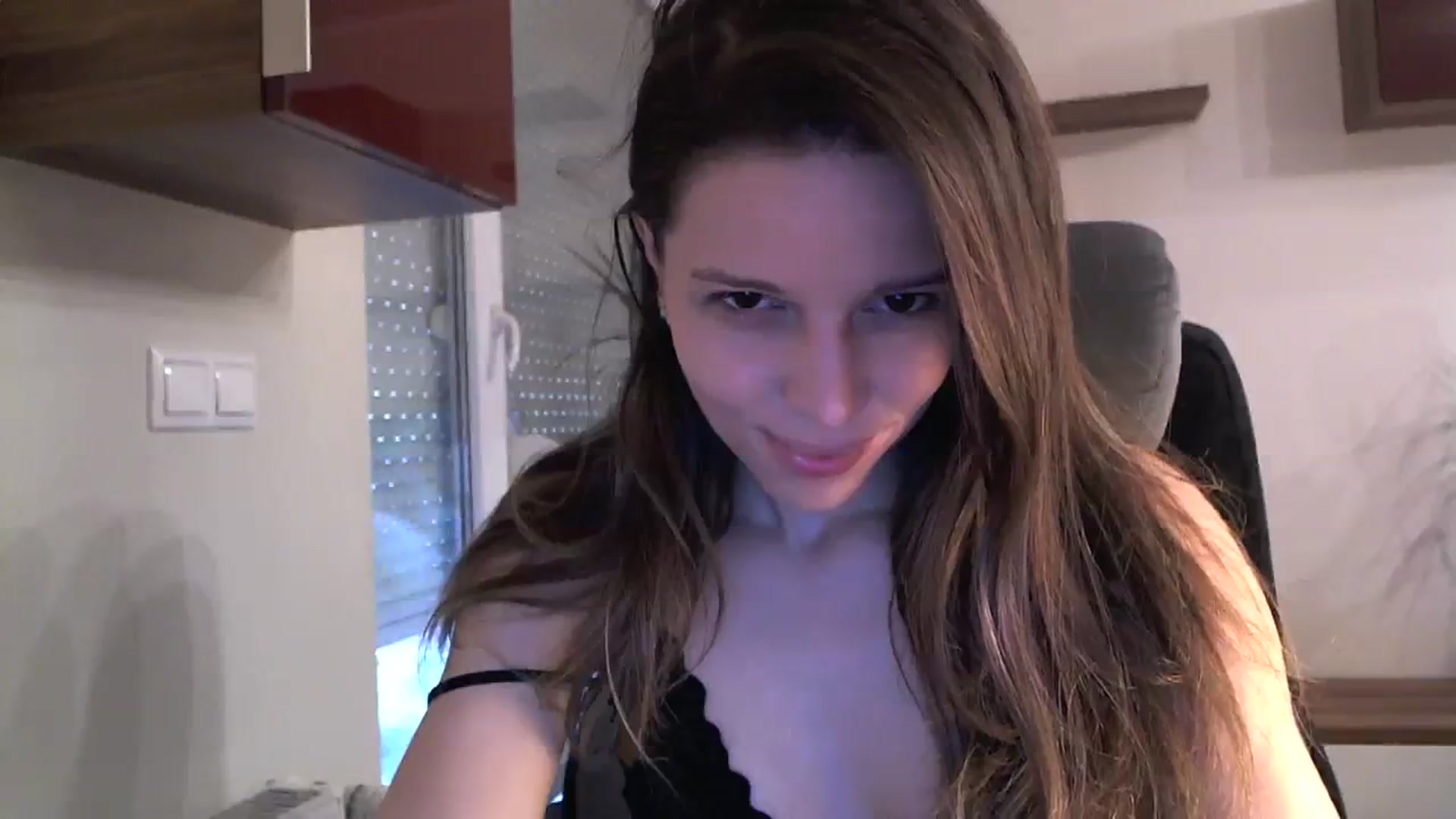 Gallery image thumbnail from Heaven_hot's myfreecams stream on, 04/06/2024, 15:56 image 18 of 20