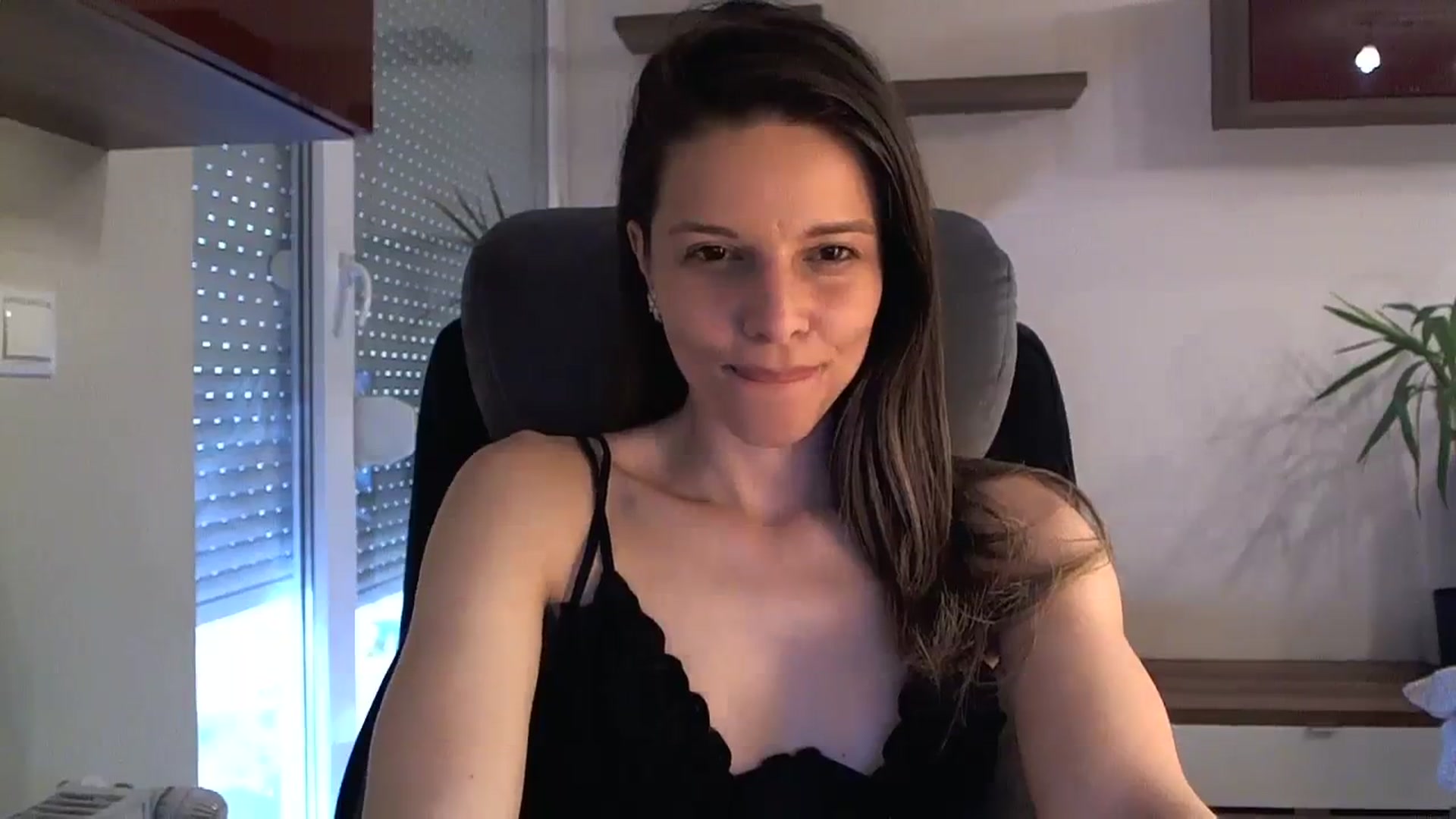 Gallery image thumbnail from Heaven_hot's myfreecams stream on, 04/06/2024, 15:56 image 7 of 20