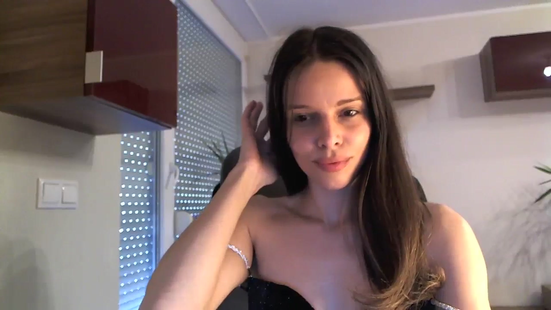 Gallery image thumbnail from Heaven_hot's myfreecams stream on, 04/07/2024, 14:25 image 7 of 20