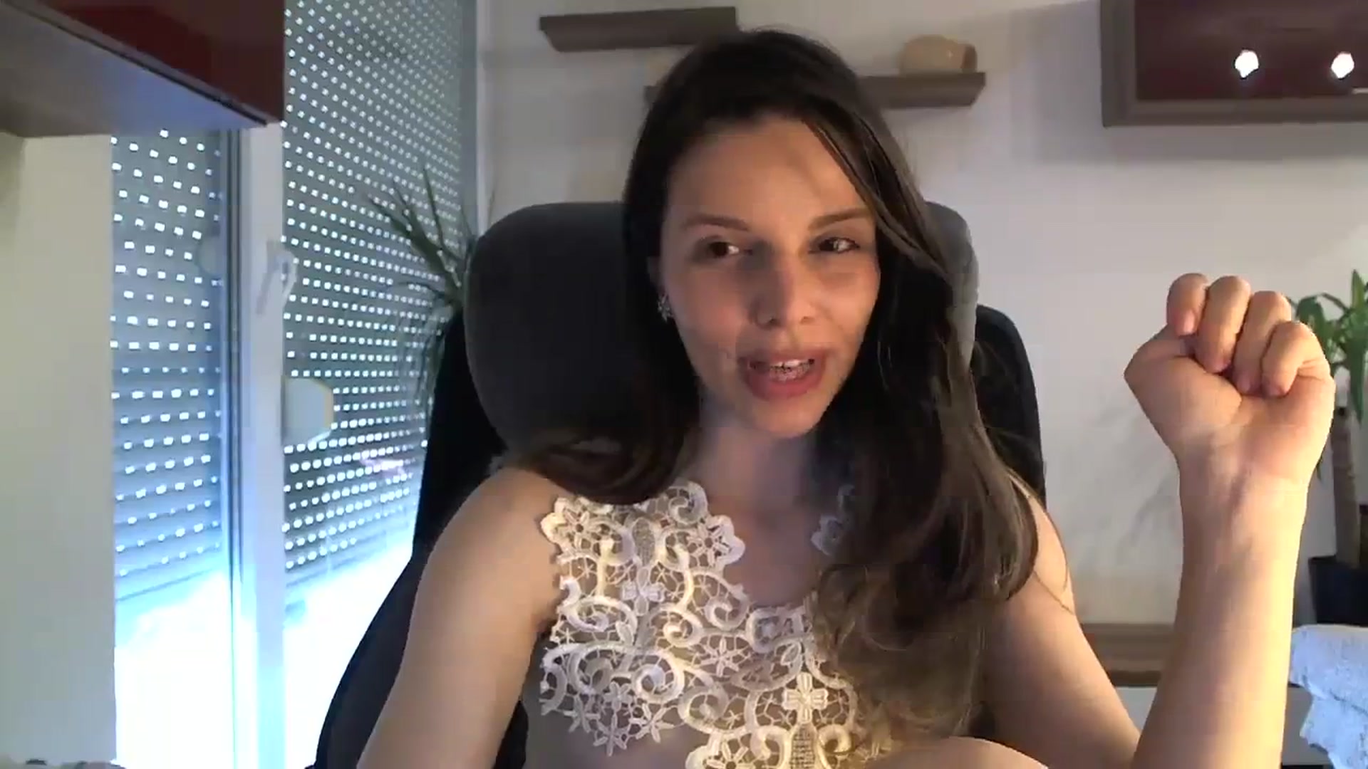 Gallery image thumbnail from Heaven_hot's myfreecams stream on, 04/11/2024, 15:17 image 10 of 20