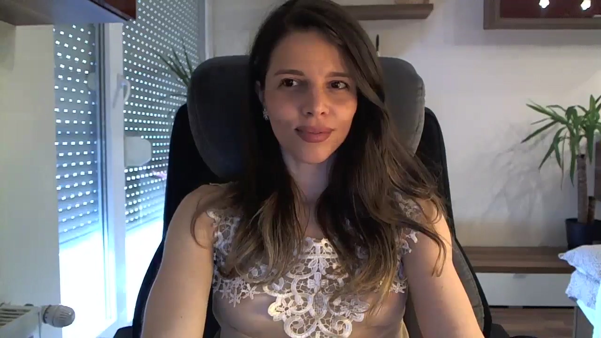 Gallery image thumbnail from Heaven_hot's myfreecams stream on, 04/12/2024, 15:03 image 15 of 20