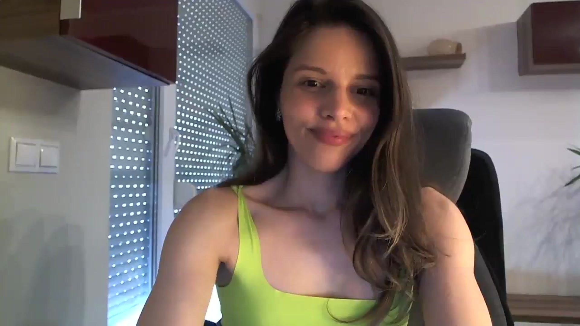 Gallery image thumbnail from Heaven_hot's myfreecams stream on, 04/13/2024, 15:56 image 8 of 20
