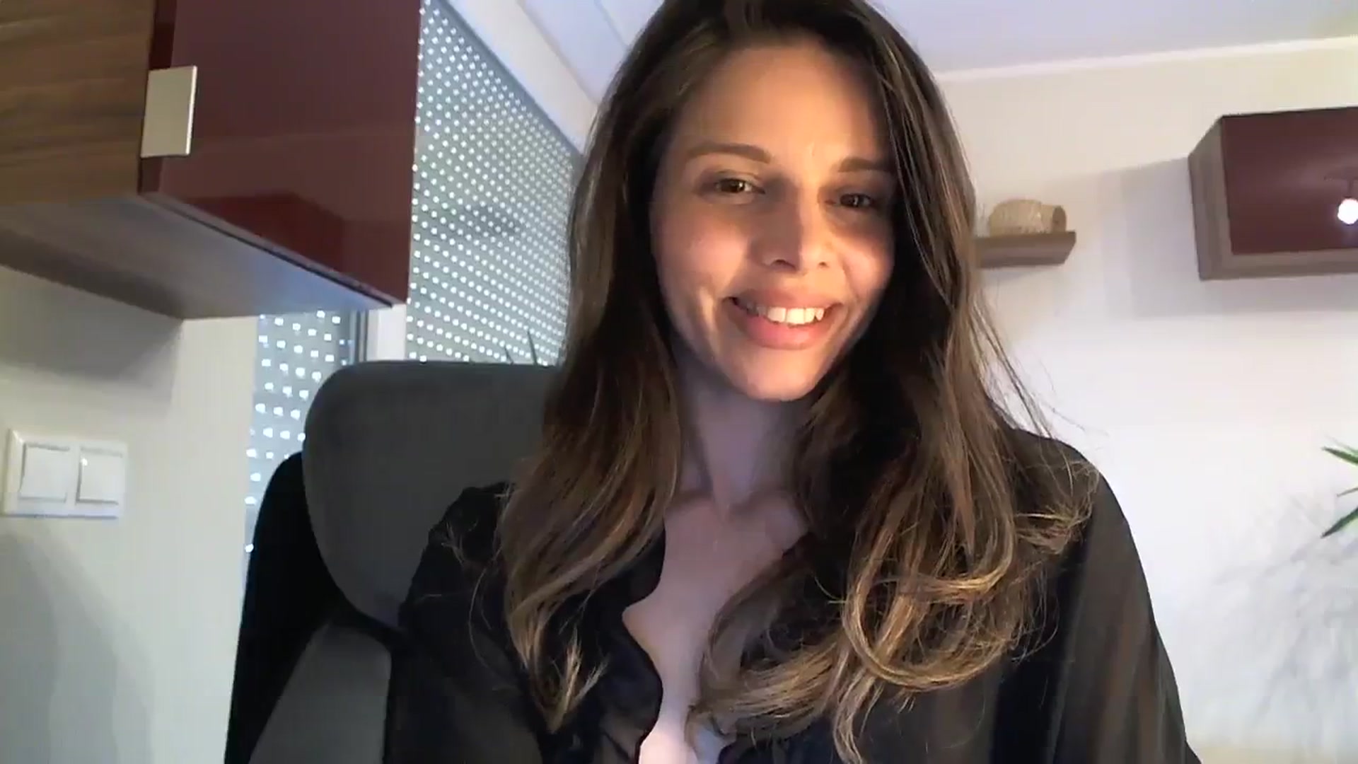 Gallery image thumbnail from Heaven_hot's myfreecams stream on, 04/13/2024, 15:56 image 3 of 20