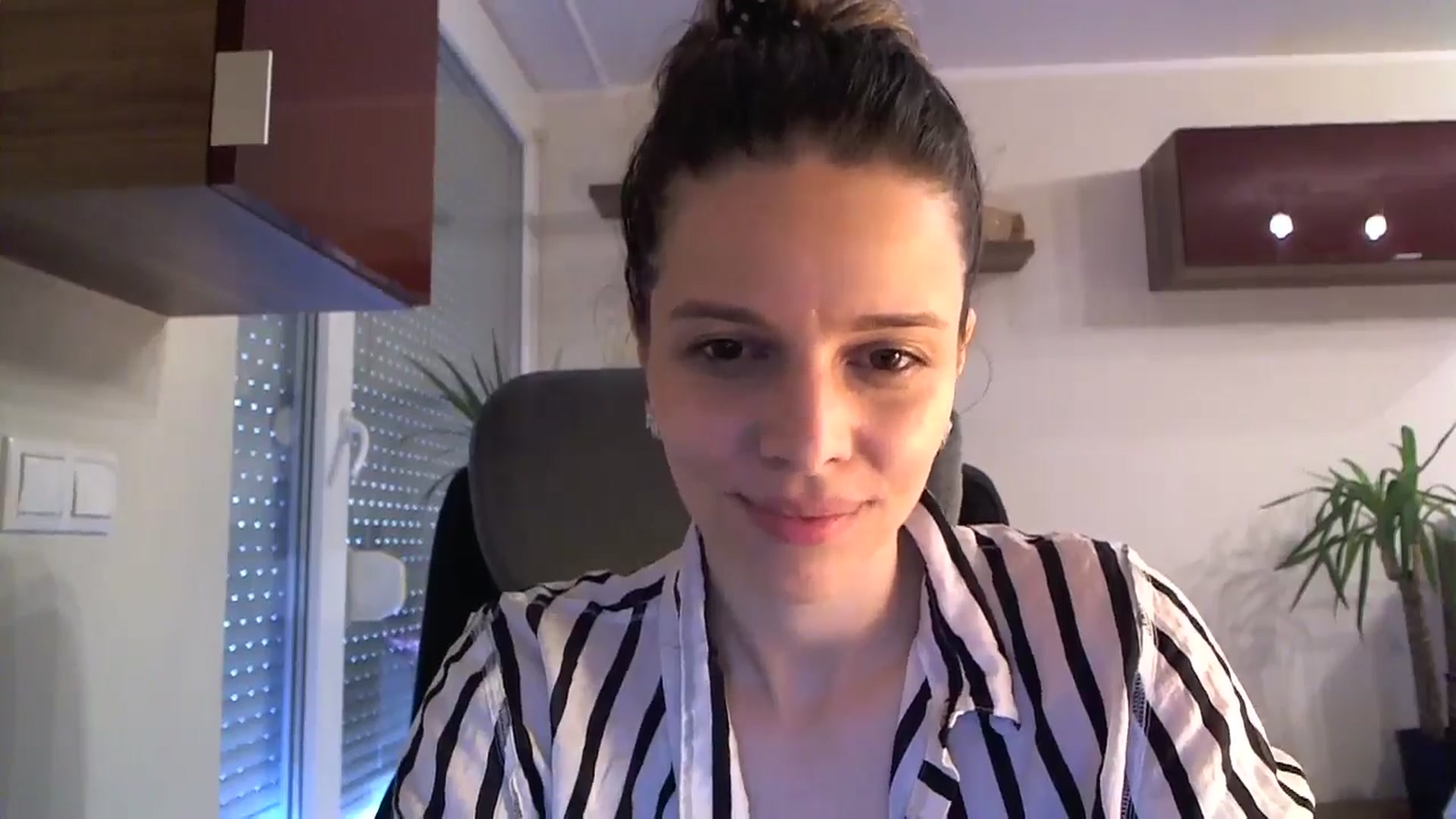Gallery image thumbnail from Heaven_hot's myfreecams stream on, 04/27/2024, 16:29 image 18 of 20