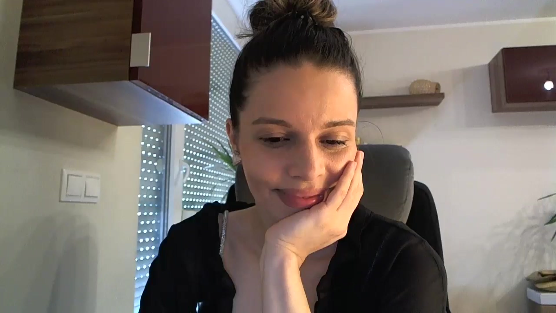 Gallery image thumbnail from Heaven_hot's myfreecams stream on, 04/28/2024, 15:52 image 18 of 20