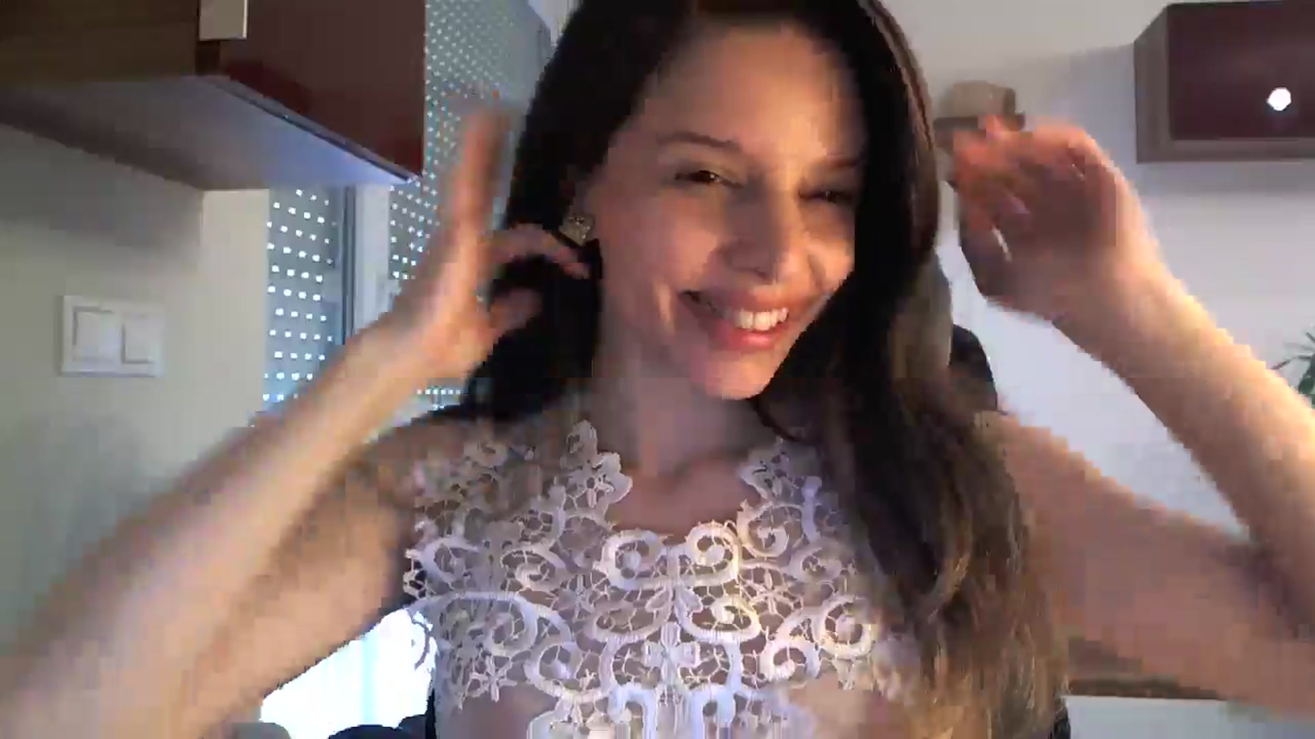 Gallery image thumbnail from Heaven_hot's myfreecams stream on, 05/03/2024, 15:30 image 15 of 20