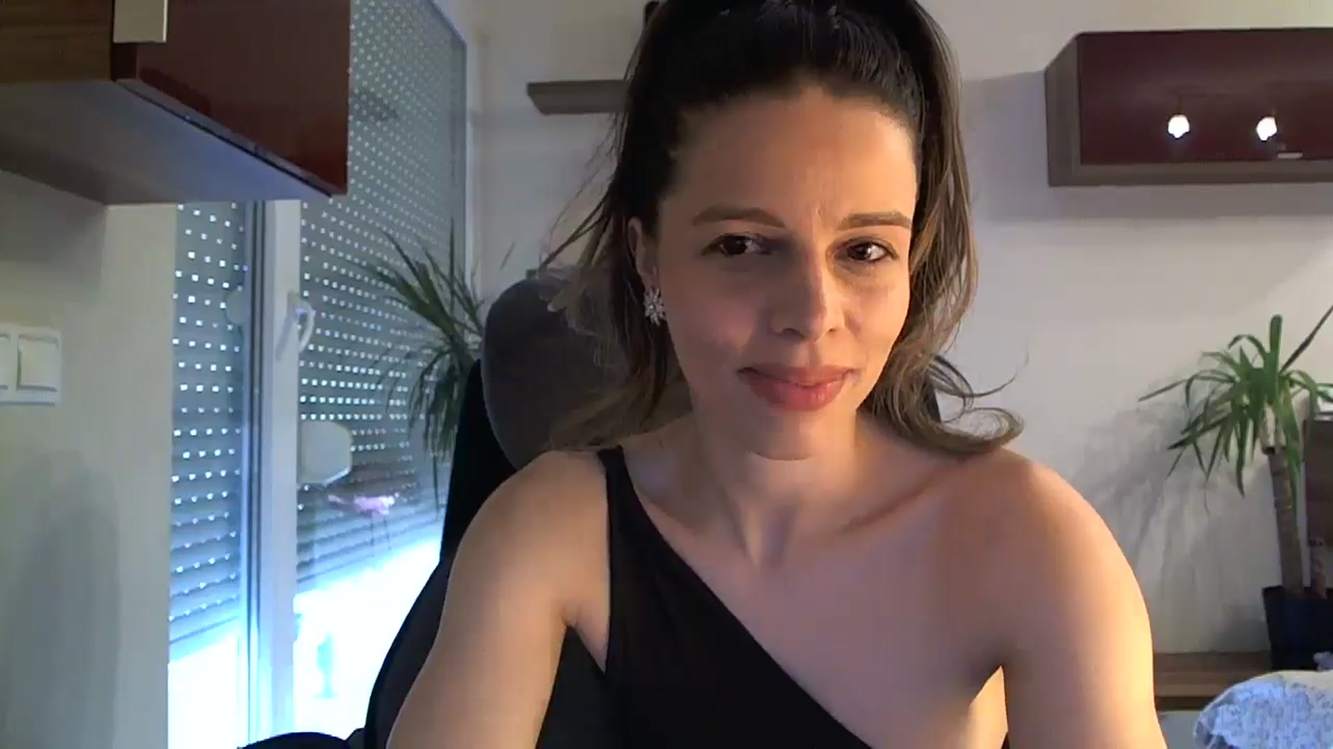 Gallery image thumbnail from Heaven_hot's myfreecams stream on, 05/12/2024, 12:08 image 7 of 20