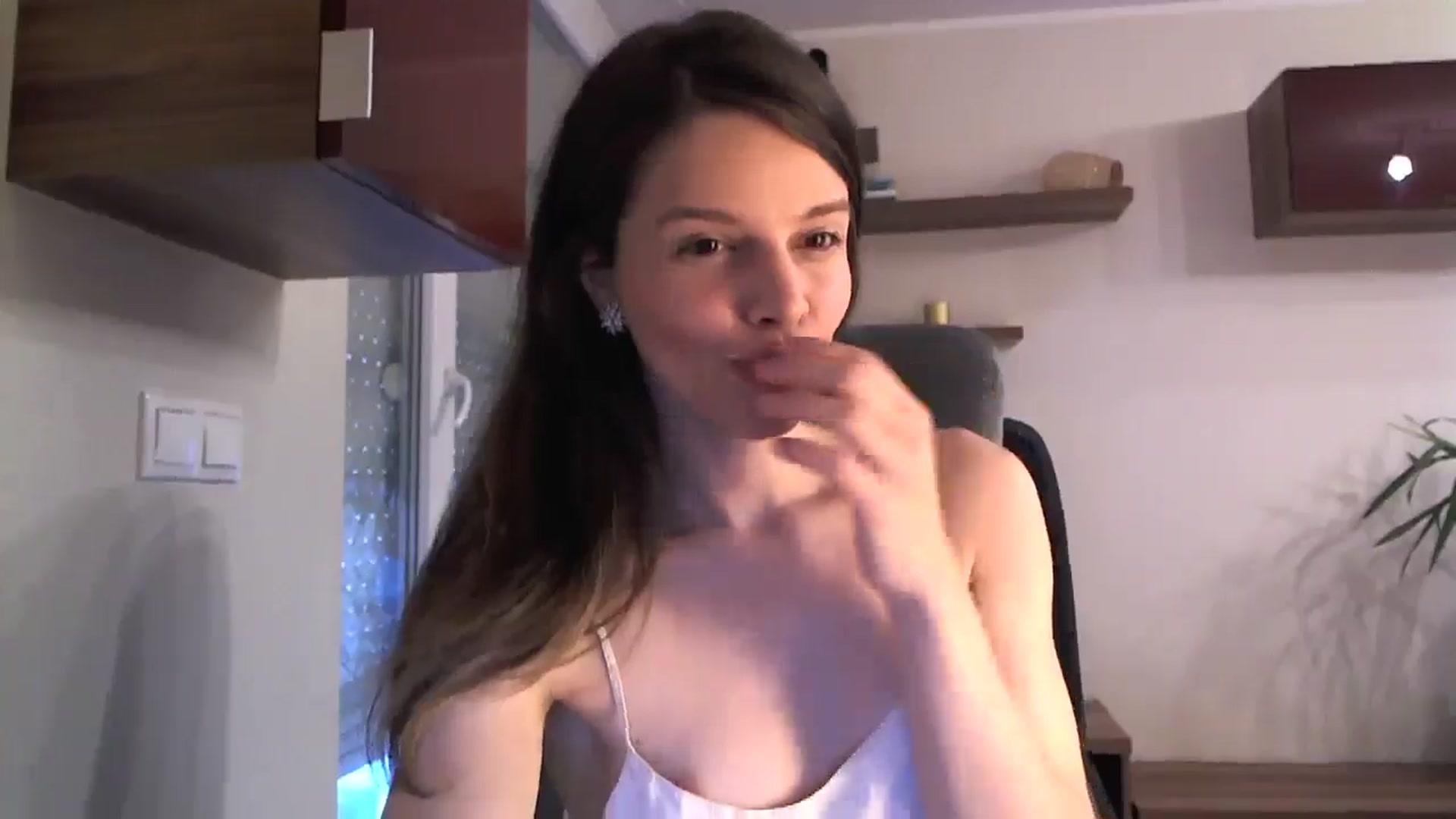 Gallery image thumbnail from Heaven_hot's myfreecams stream on, 05/14/2024, 17:24 image 10 of 20