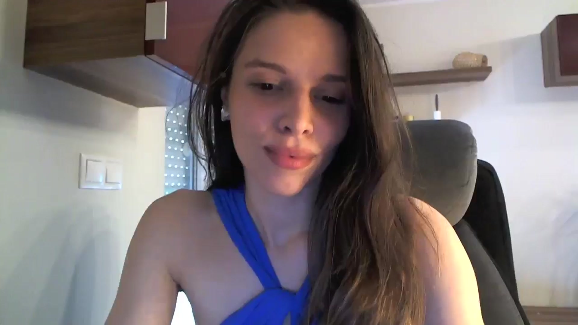 Gallery image thumbnail from Heaven_hot's myfreecams stream on, 05/19/2024, 15:34 image 10 of 20