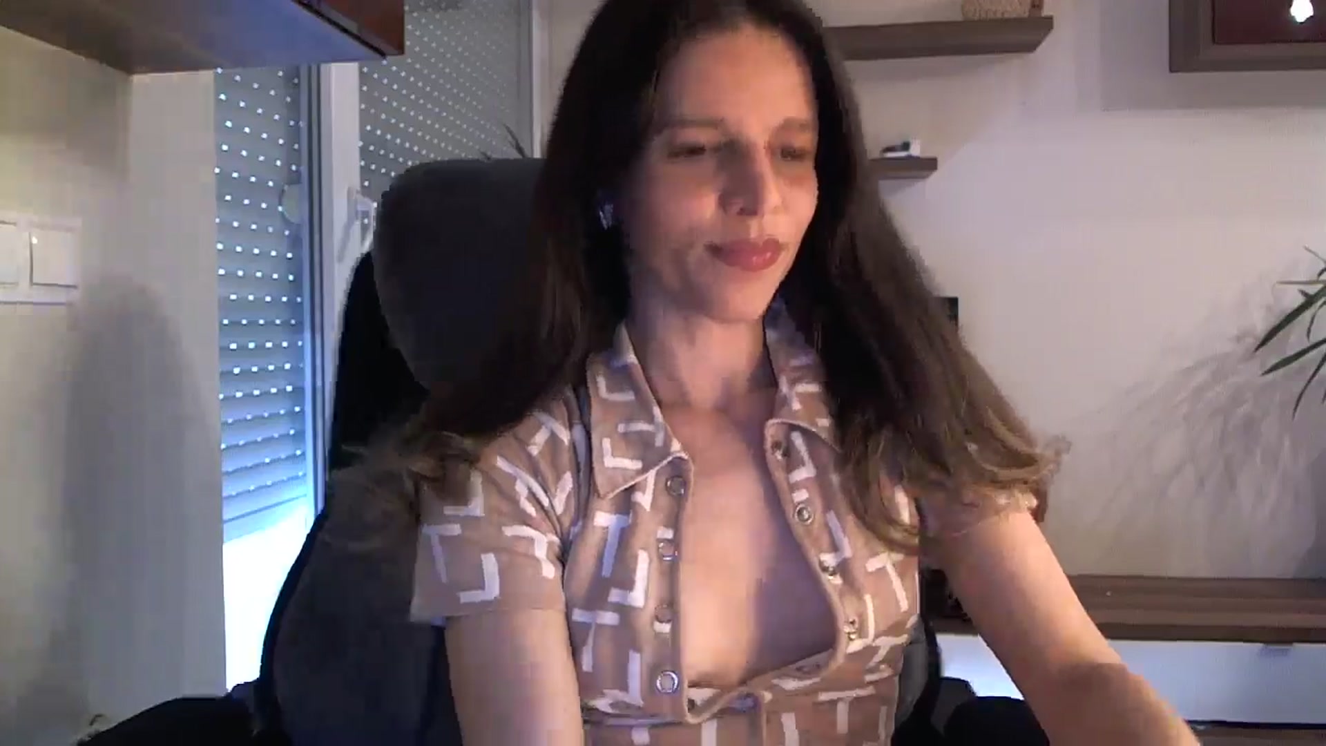 Gallery image thumbnail from Heaven_hot's myfreecams stream on, 05/22/2024, 17:32 image 3 of 20