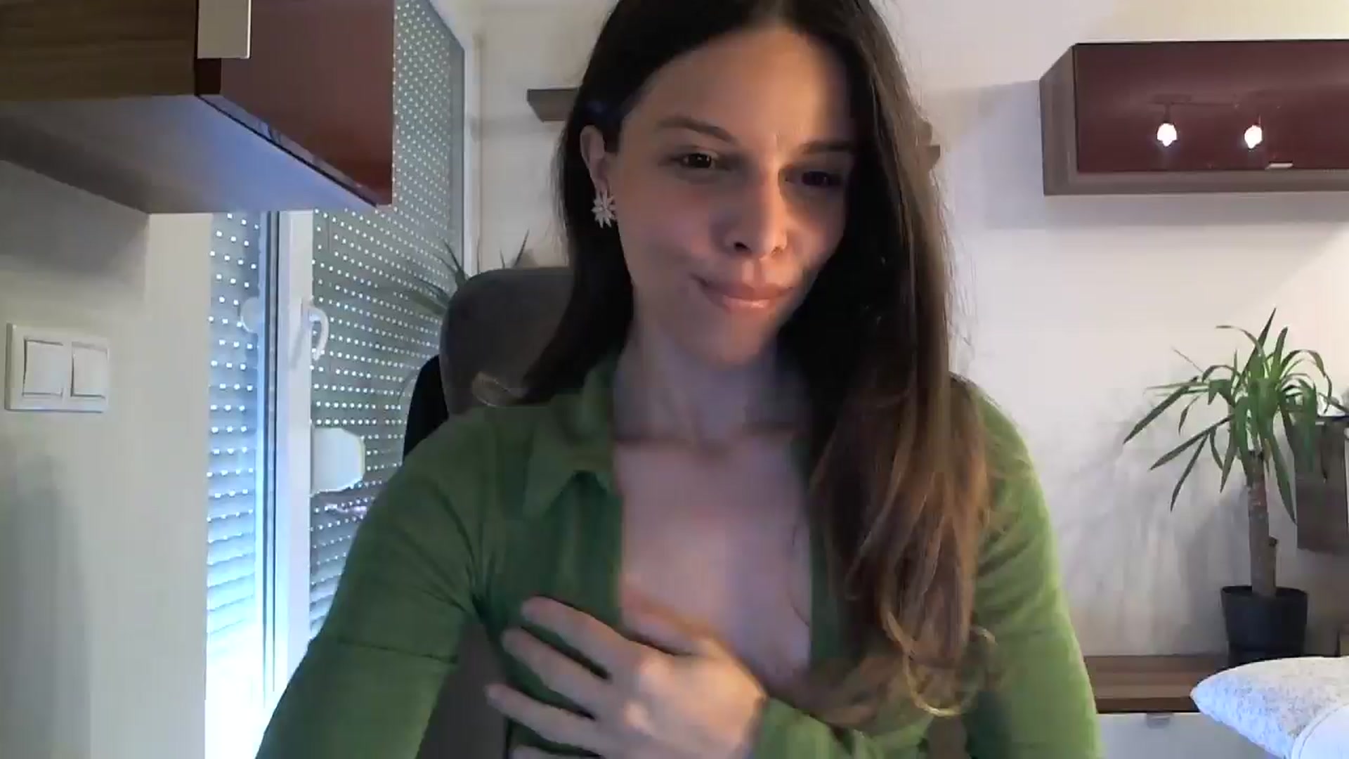 Gallery image thumbnail from Heaven_hot's myfreecams stream on, 05/26/2024, 15:07 image 1 of 20