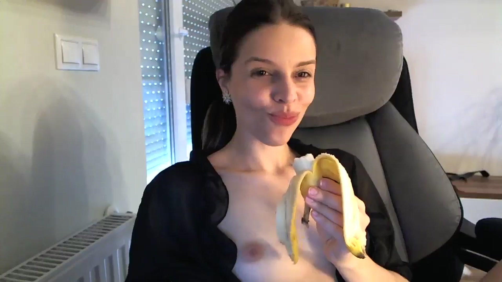 Gallery image thumbnail from Heaven_hot's myfreecams stream on, 06/01/2024, 13:26 image 3 of 20