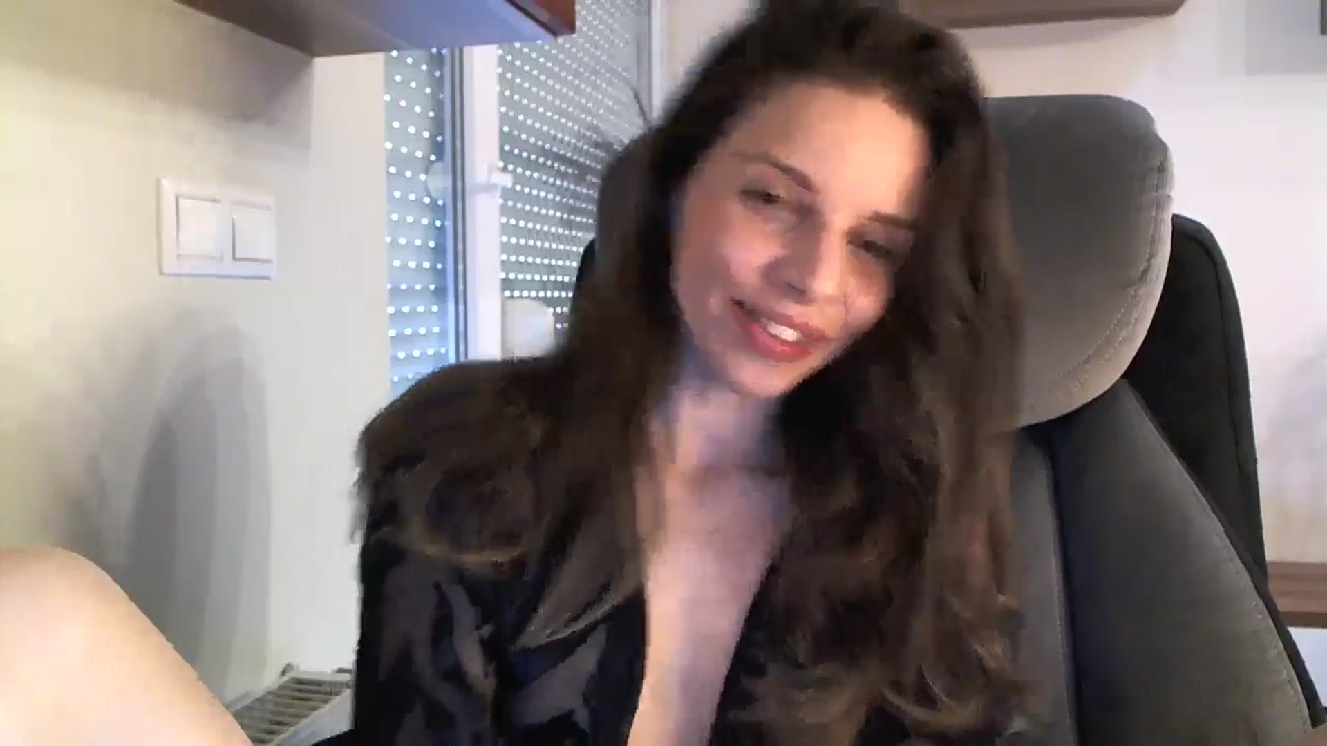 Gallery image thumbnail from Heaven_hot's myfreecams stream on, 06/05/2024, 14:39 image 12 of 20