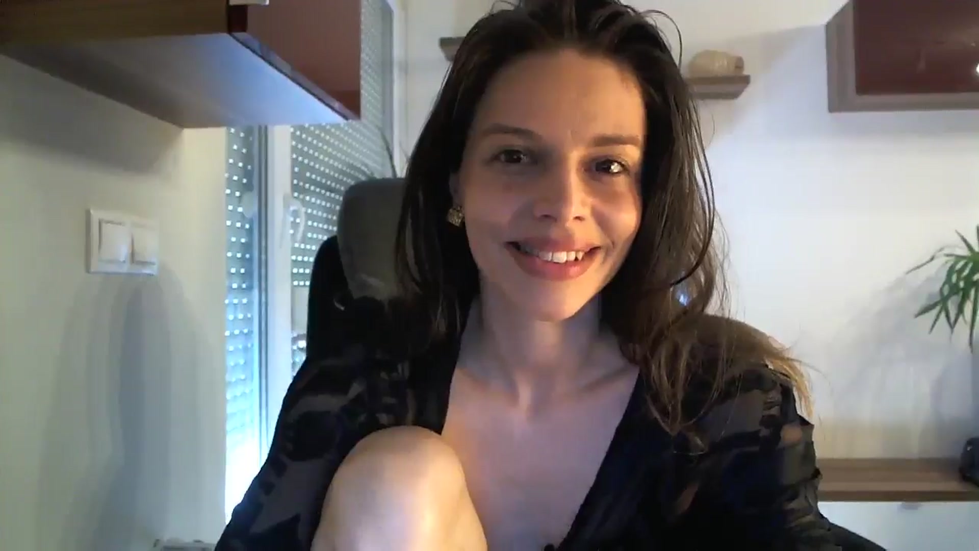 Gallery image thumbnail from Heaven_hot's myfreecams stream on, 06/16/2024, 15:51 image 11 of 20