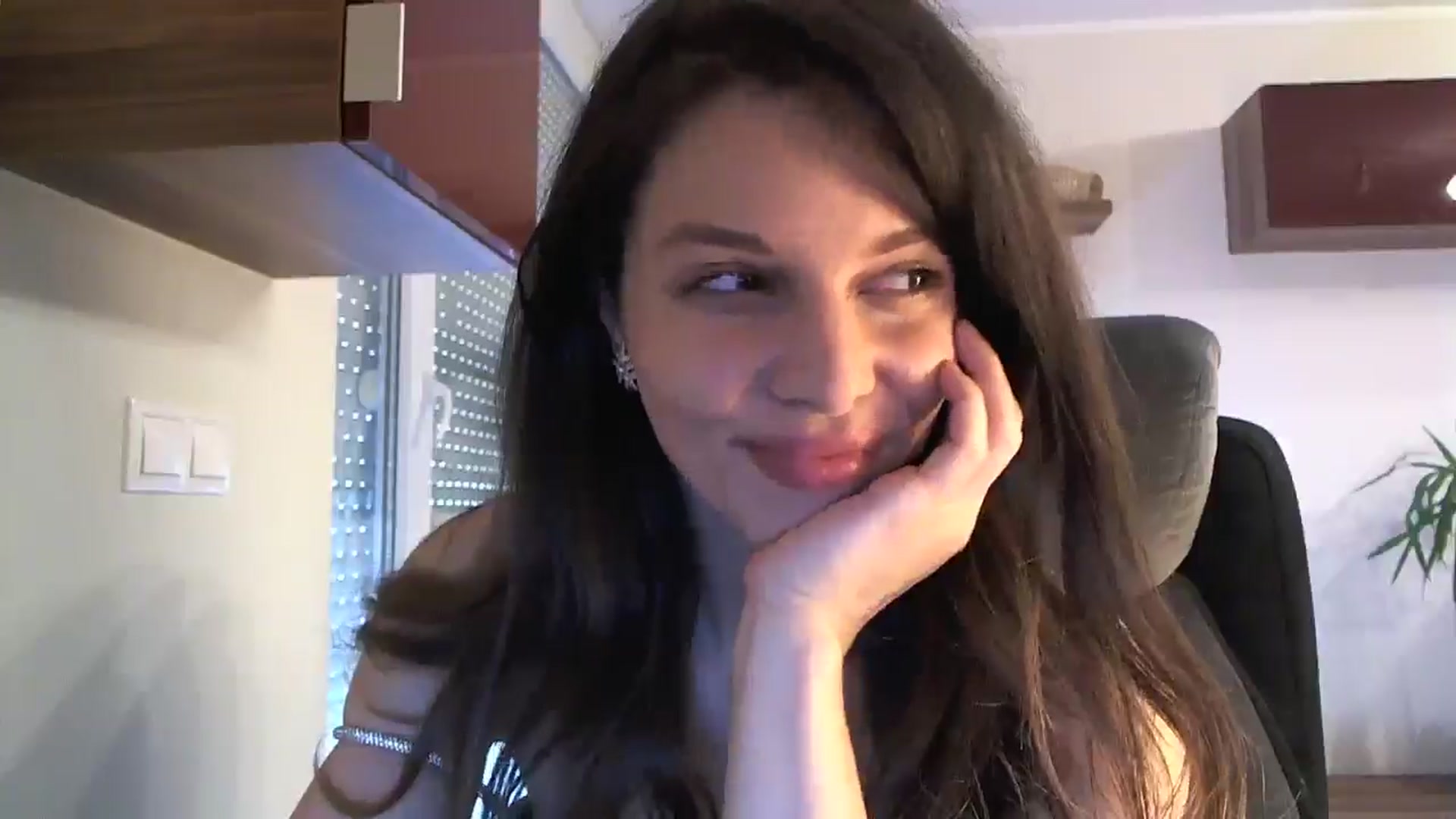 Gallery image thumbnail from Heaven_hot's myfreecams stream on, 06/22/2024, 11:51 image 7 of 20