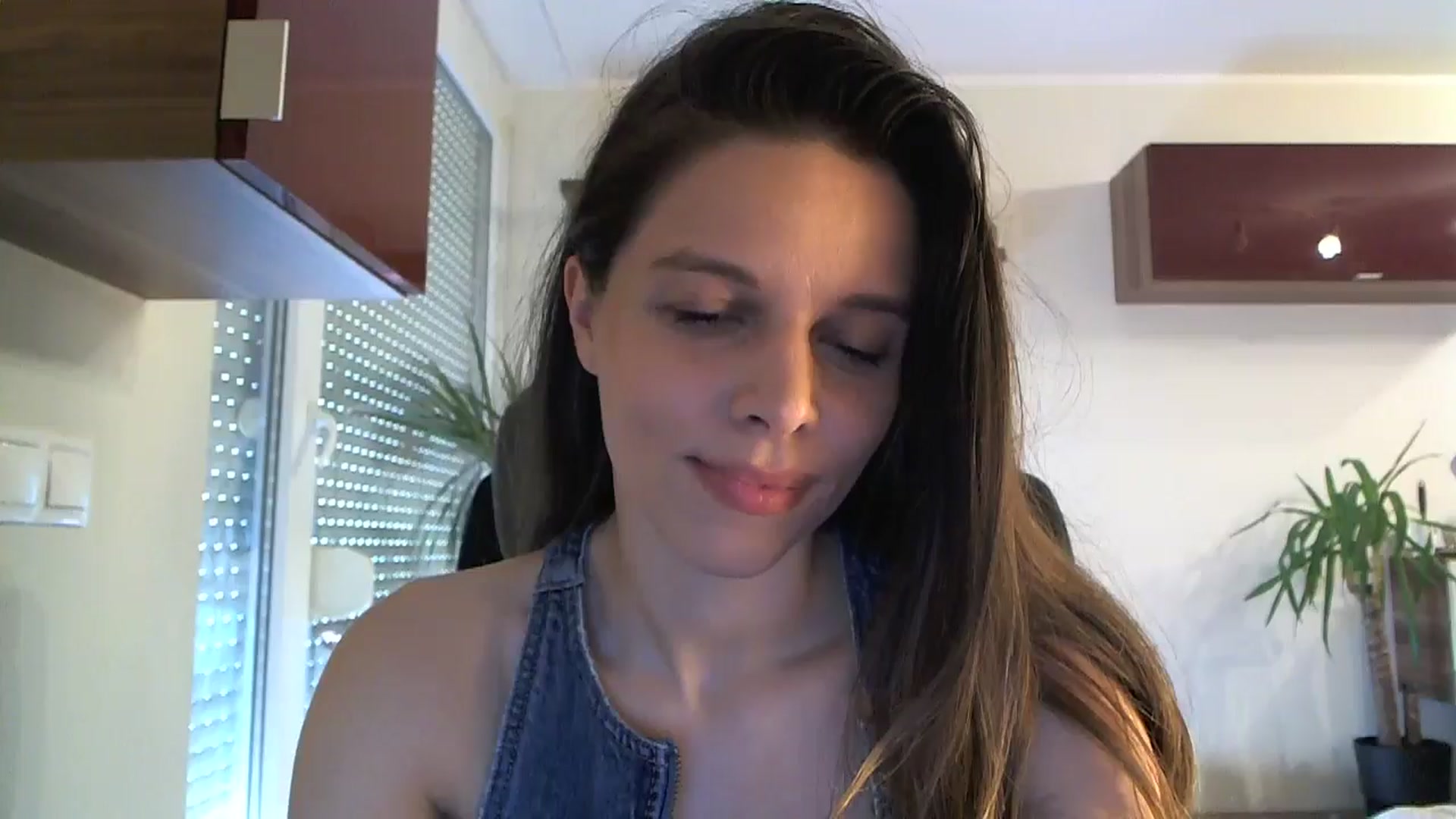 Gallery image thumbnail from Heaven_hot's myfreecams stream on, 06/23/2024, 14:42 image 14 of 20
