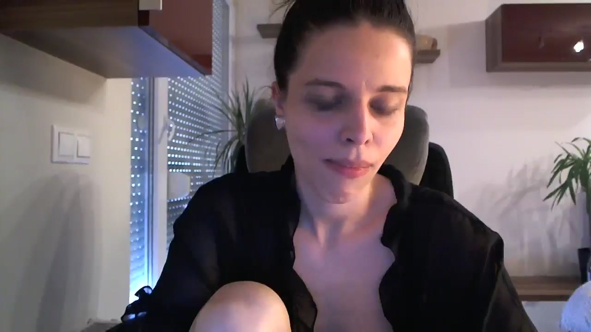 Gallery image thumbnail from Heaven_hot's myfreecams stream on, 07/06/2024, 14:36 image 3 of 20