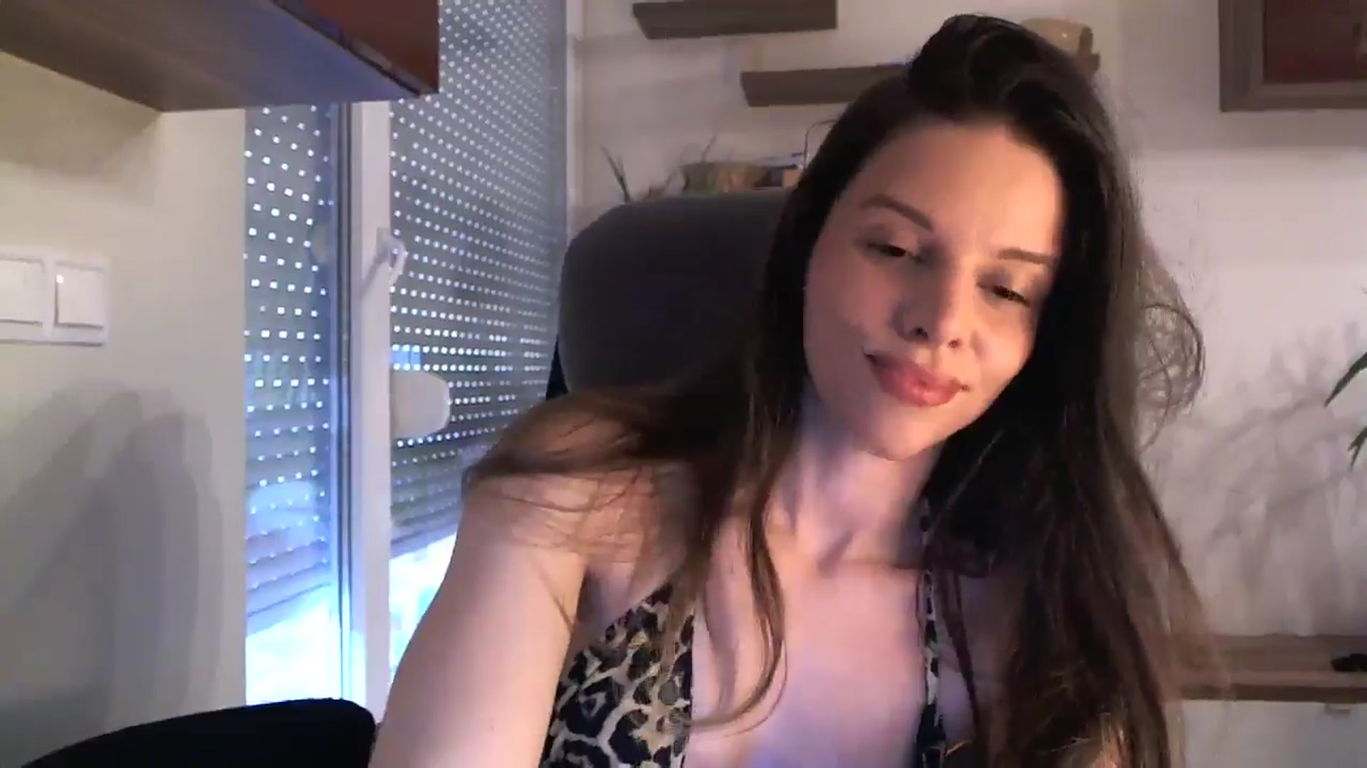Gallery image thumbnail from Heaven_hot's myfreecams stream on, 07/13/2024, 12:31 image 17 of 20