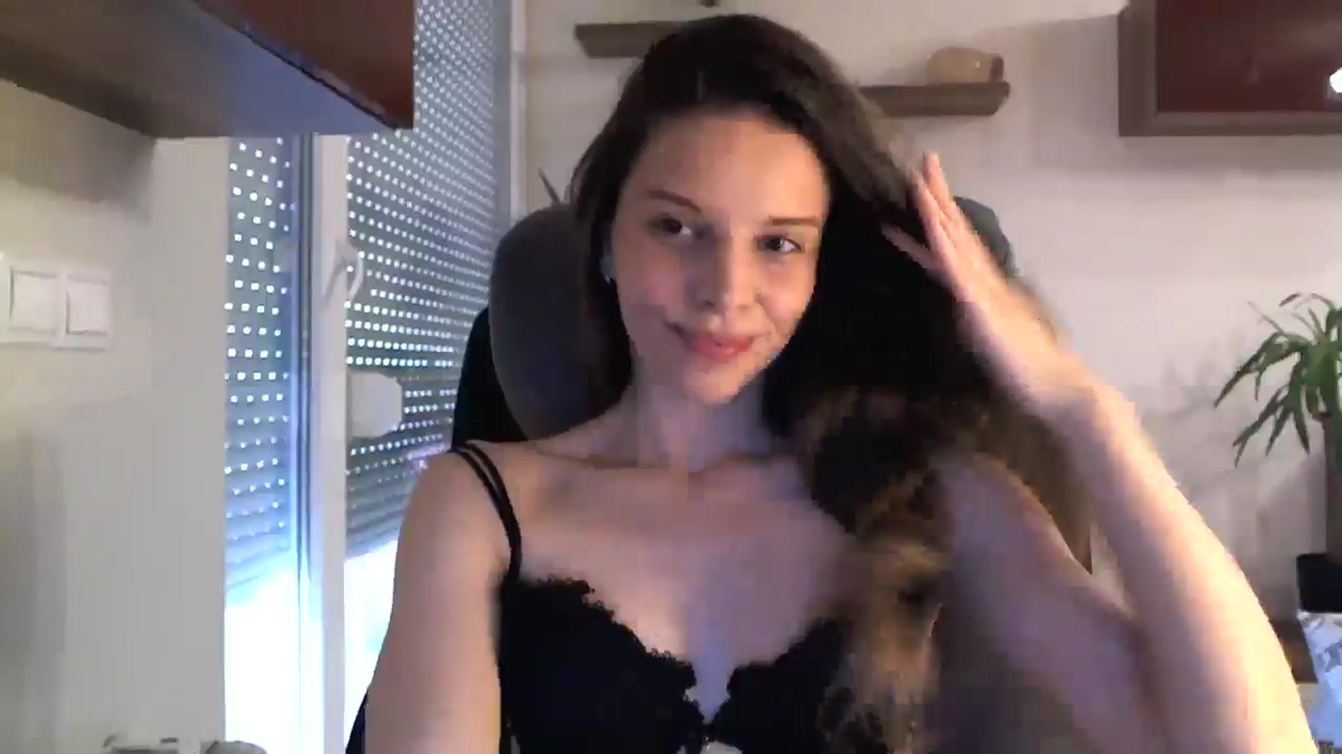 Gallery image thumbnail from Heaven_hot's myfreecams stream on, 07/14/2024, 14:48 image 13 of 20