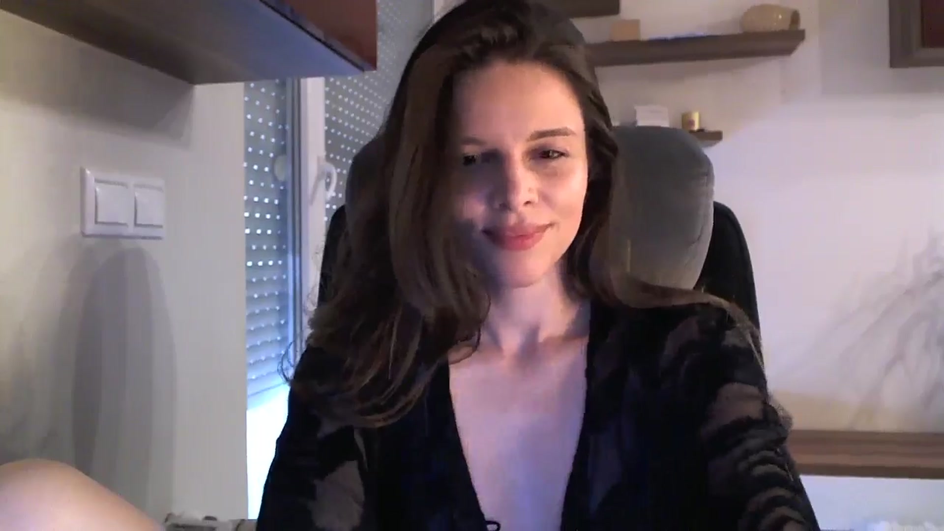 Gallery image thumbnail from Heaven_hot's myfreecams stream on, 07/23/2024, 15:34 image 19 of 20