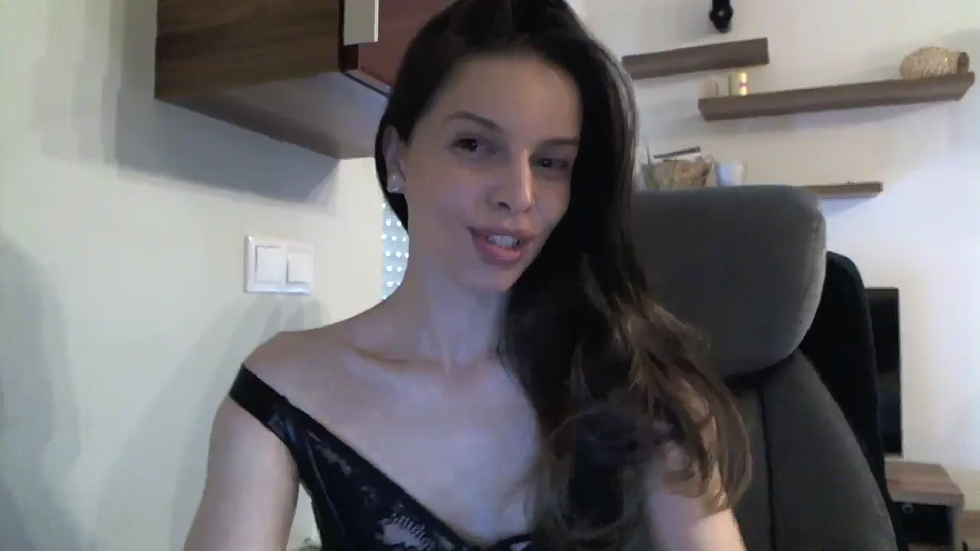 Gallery image thumbnail from Heaven_hot's myfreecams stream on, 07/25/2024, 14:43 image 14 of 20