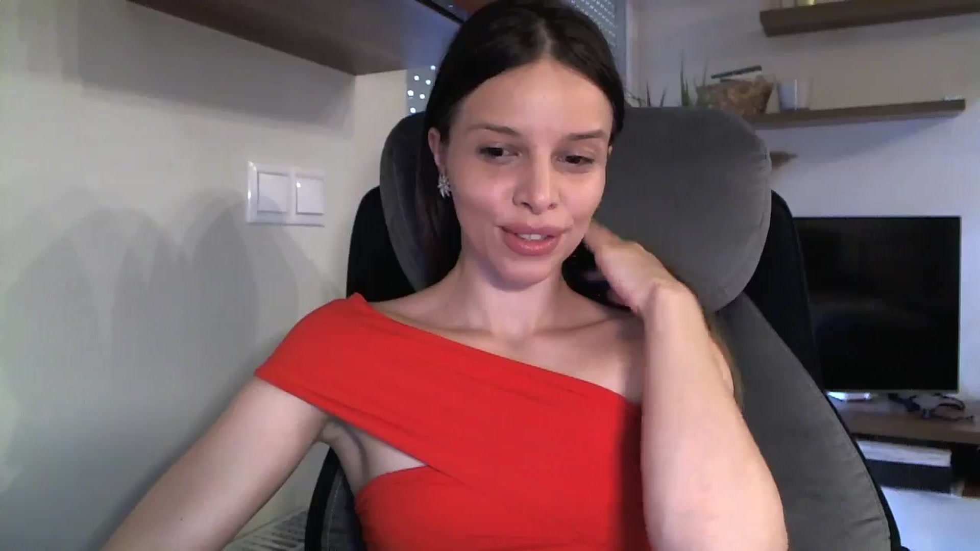Gallery image thumbnail from Heaven_hot's myfreecams stream on, 08/01/2024, 15:00 image 3 of 20