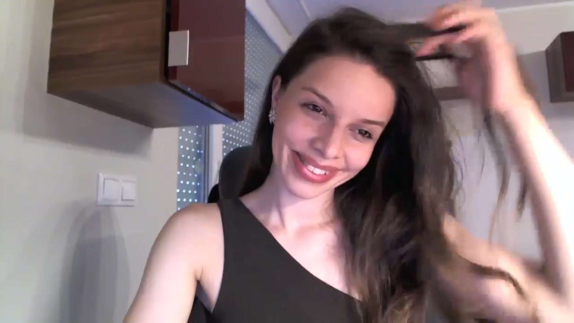 Gallery image thumbnail from Heaven_hot's myfreecams stream on, 08/03/2024, 13:18 image 16 of 20