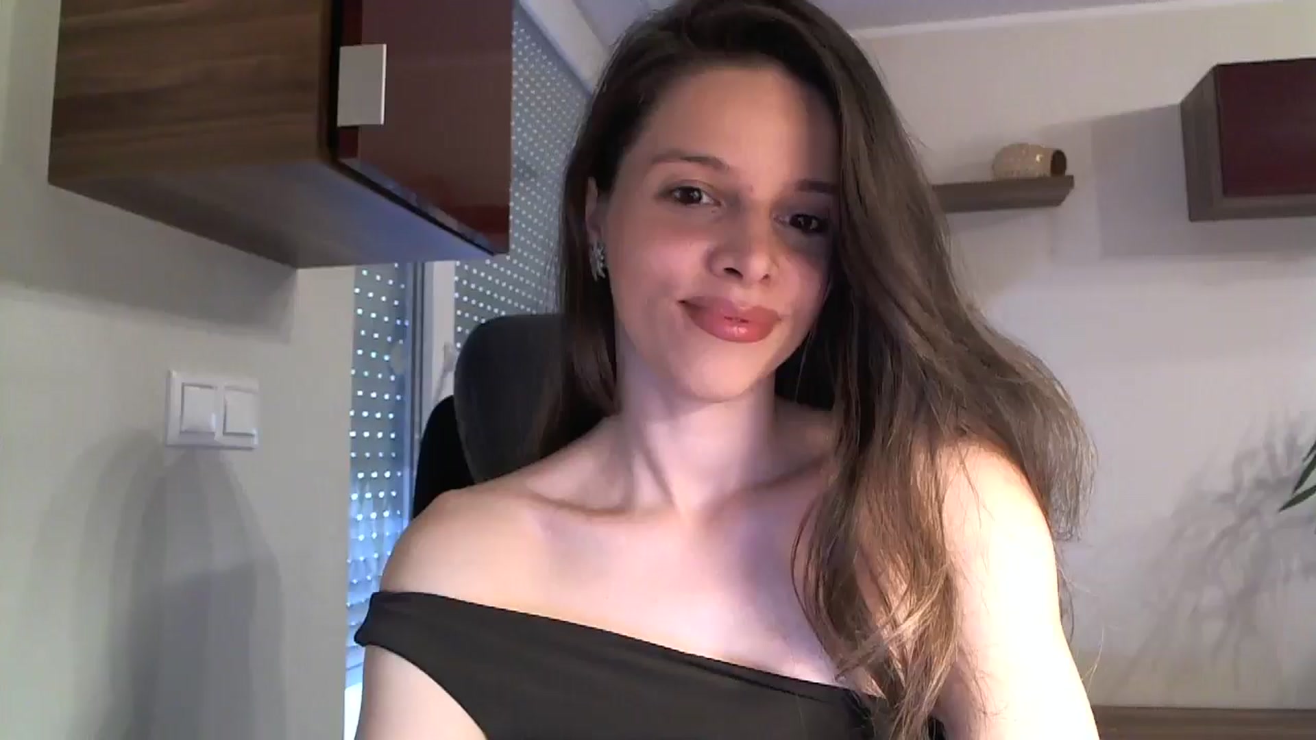 Gallery image thumbnail from Heaven_hot's myfreecams stream on, 08/03/2024, 13:18 image 1 of 20