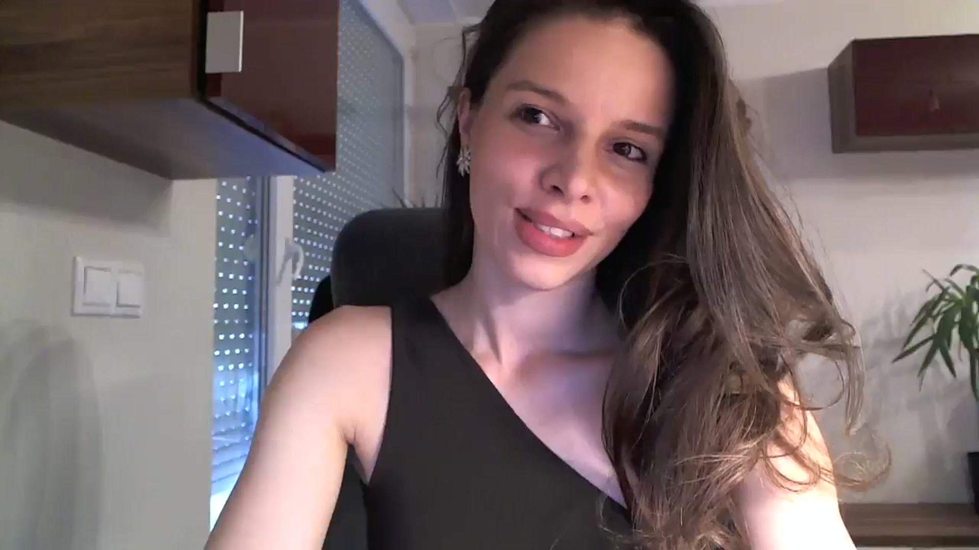Gallery image thumbnail from Heaven_hot's myfreecams stream on, 08/03/2024, 14:56 image 3 of 20