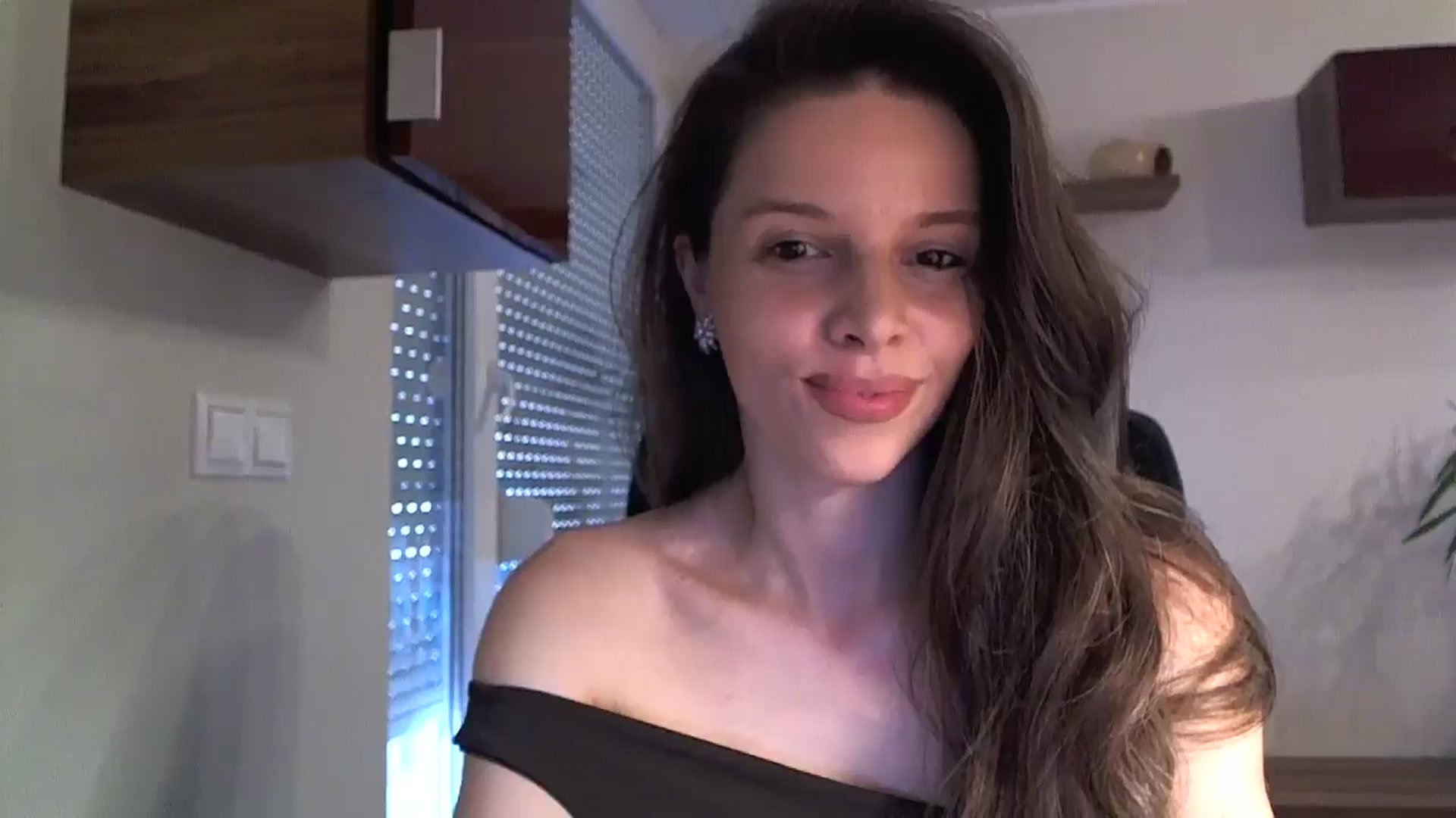 Gallery image thumbnail from Heaven_hot's myfreecams stream on, 08/03/2024, 14:56 image 8 of 20