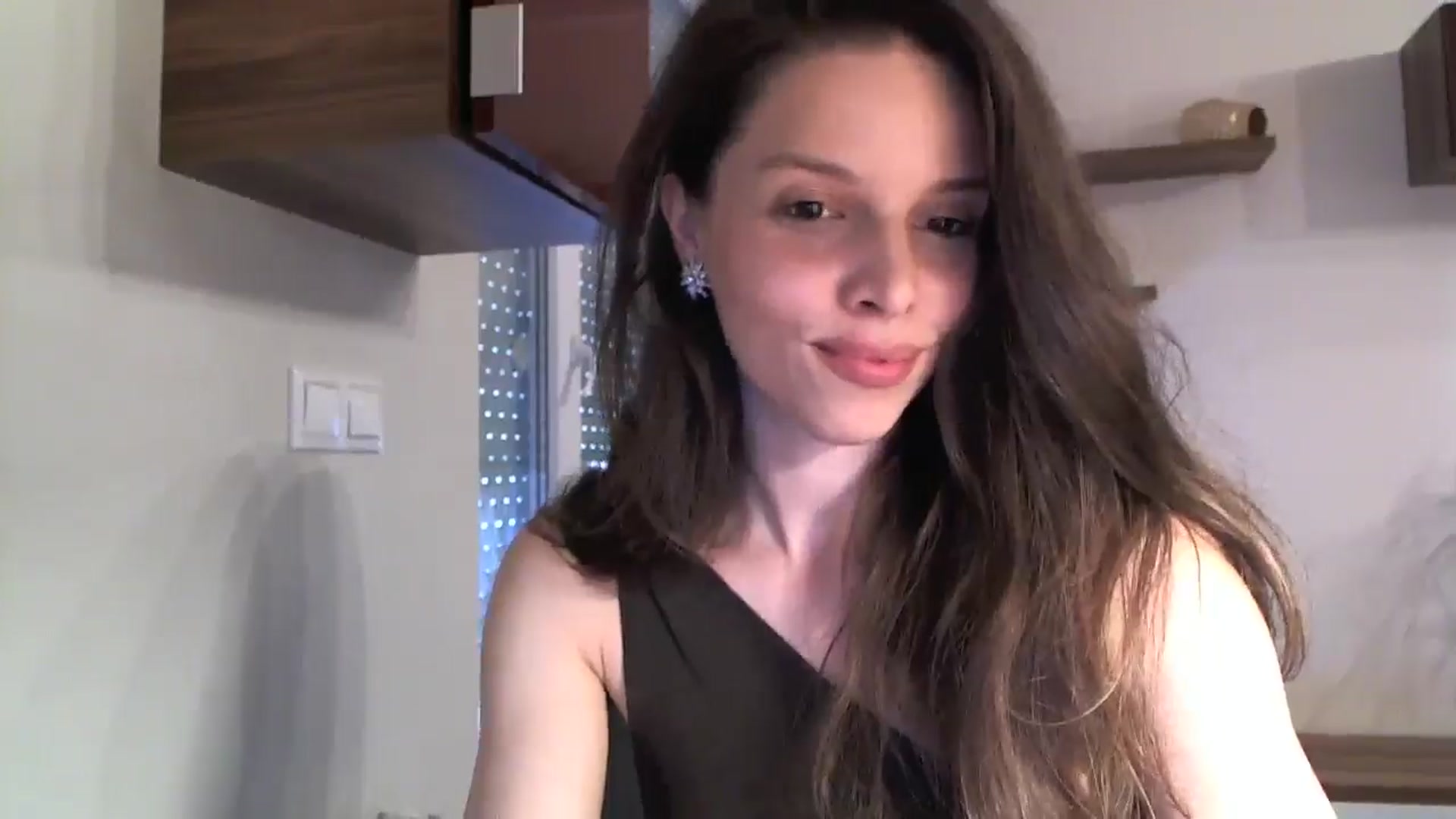 Gallery image thumbnail from Heaven_hot's myfreecams stream on, 08/03/2024, 14:56 image 16 of 20