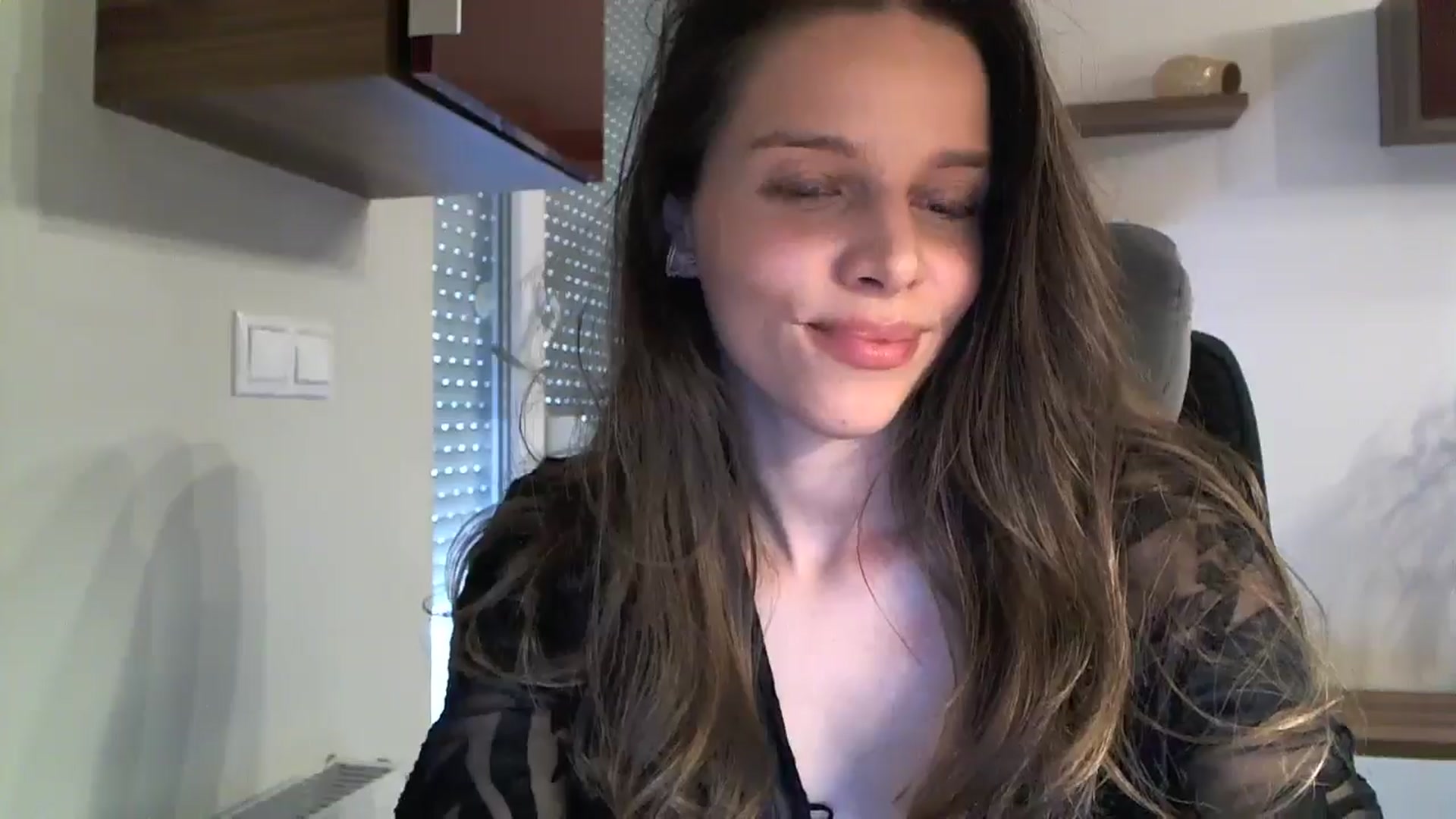 Gallery image thumbnail from Heaven_hot's myfreecams stream on, 08/04/2024, 15:56 image 16 of 20