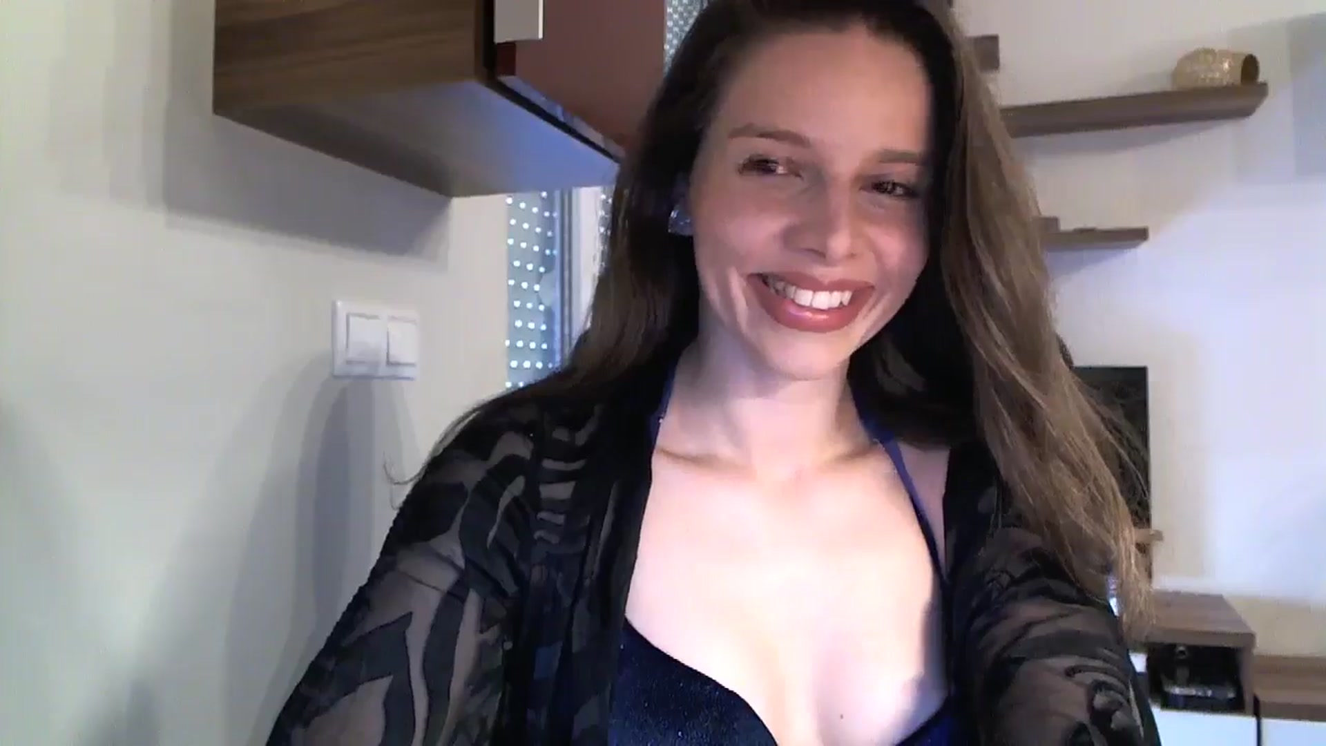 Gallery image thumbnail from Heaven_hot's myfreecams stream on, 08/04/2024, 15:56 image 5 of 20