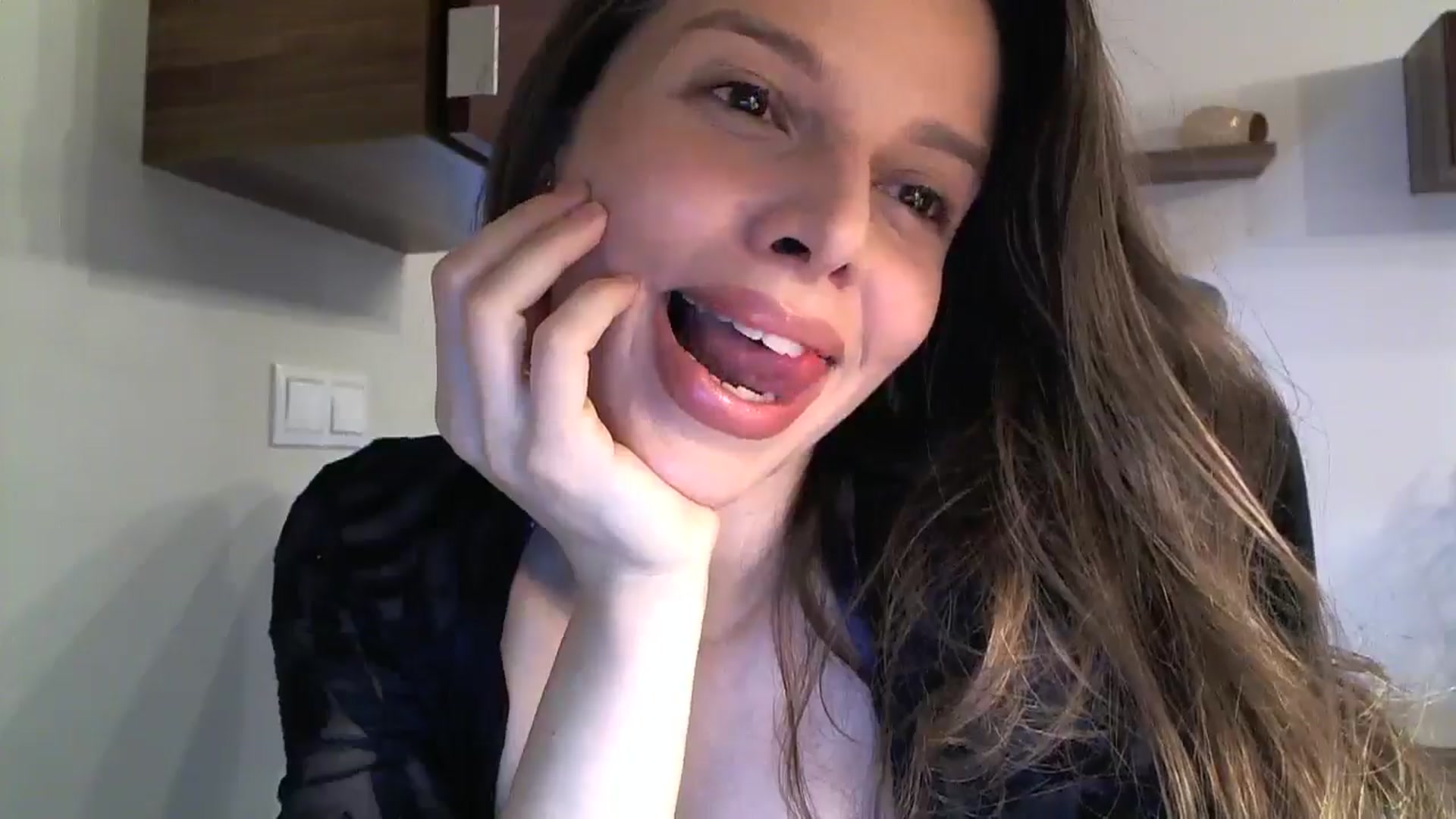 Gallery image thumbnail from Heaven_hot's myfreecams stream on, 08/04/2024, 15:56 image 7 of 20