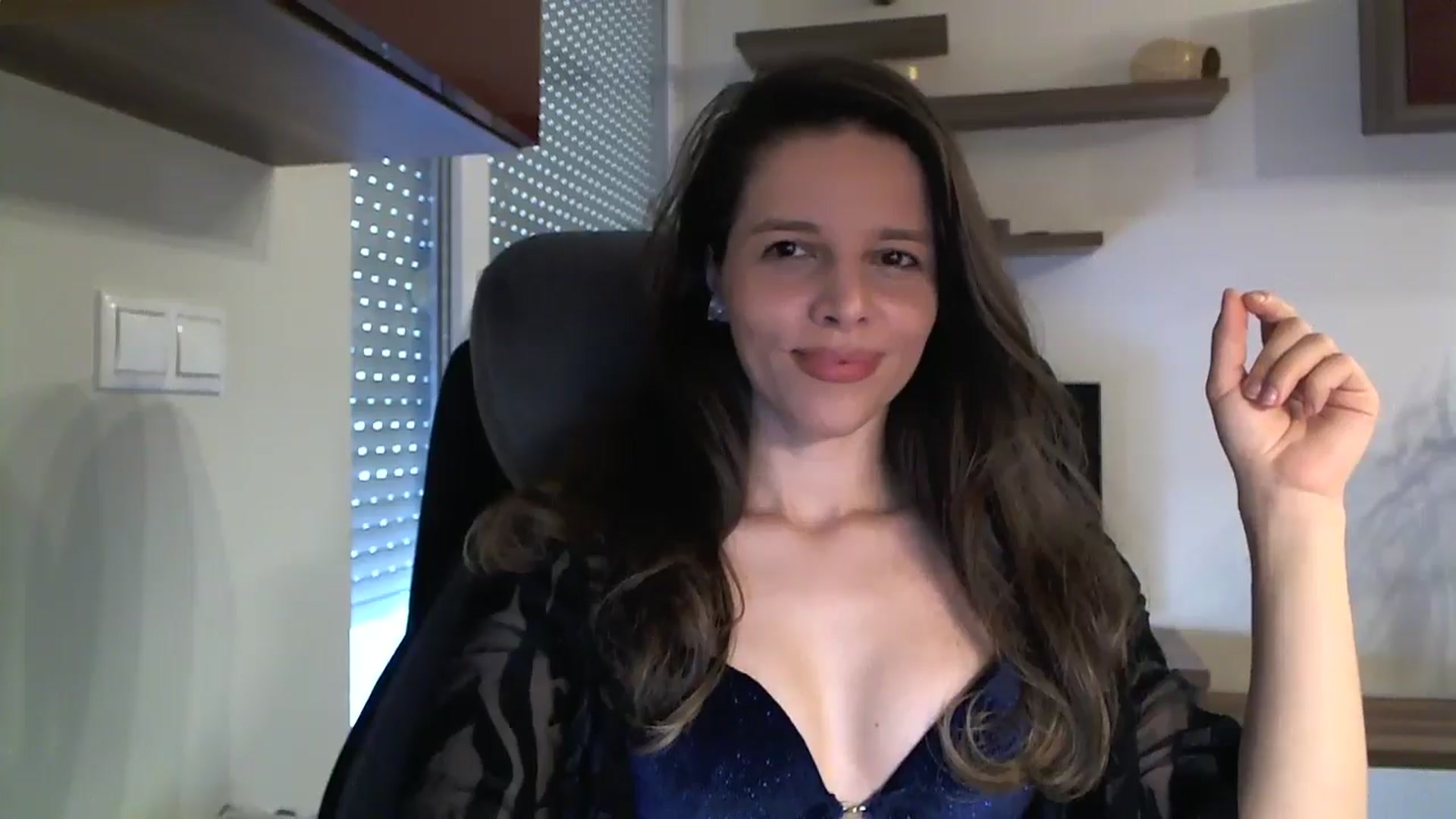 Gallery image thumbnail from Heaven_hot's myfreecams stream on, 08/04/2024, 15:56 image 6 of 20