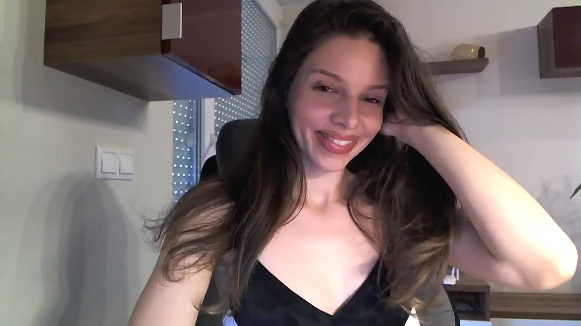 Gallery image thumbnail from Heaven_hot's myfreecams stream on, 08/08/2024, 12:25 image 20 of 20