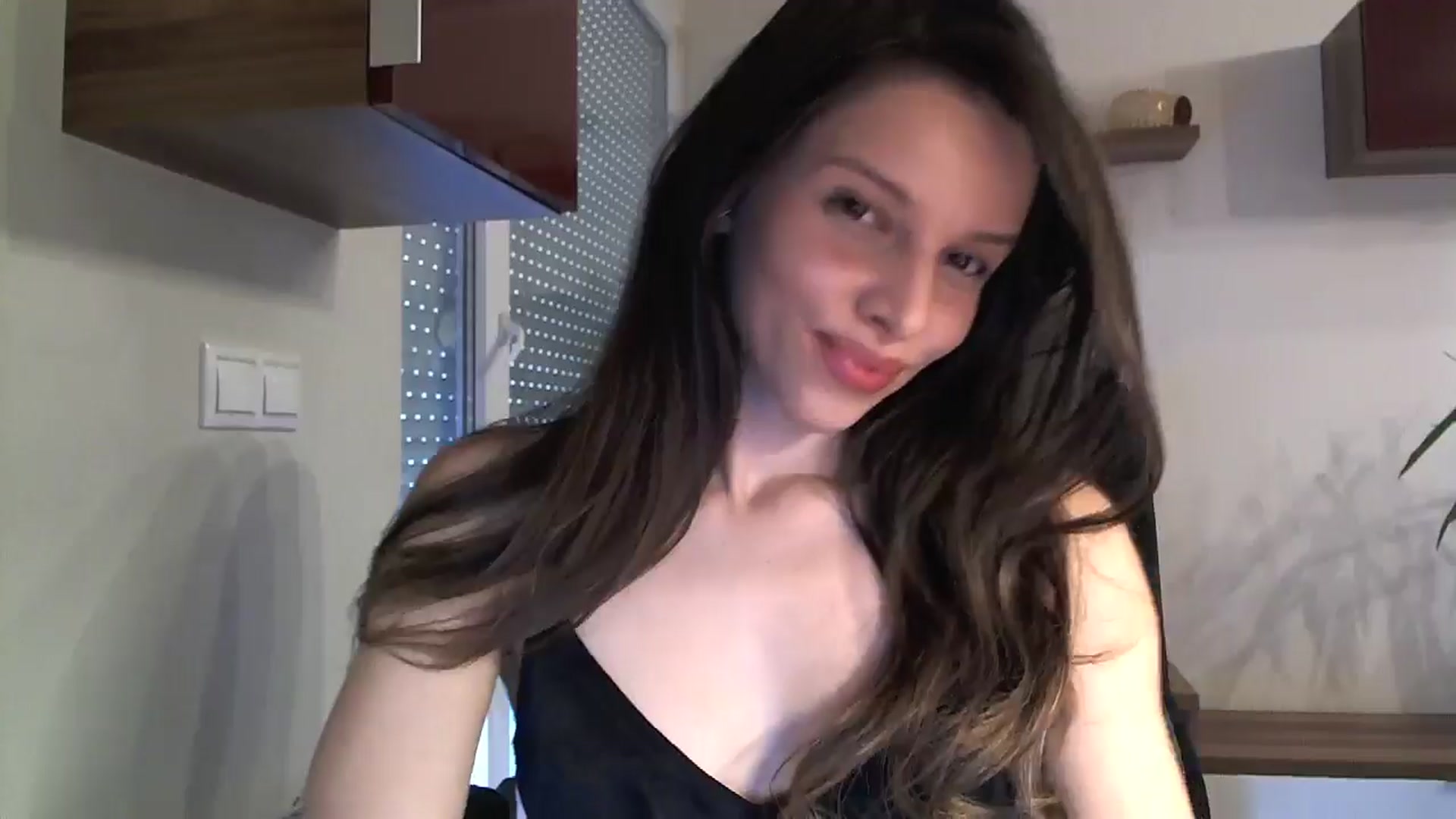Gallery image thumbnail from Heaven_hot's myfreecams stream on, 08/08/2024, 12:25 image 9 of 20
