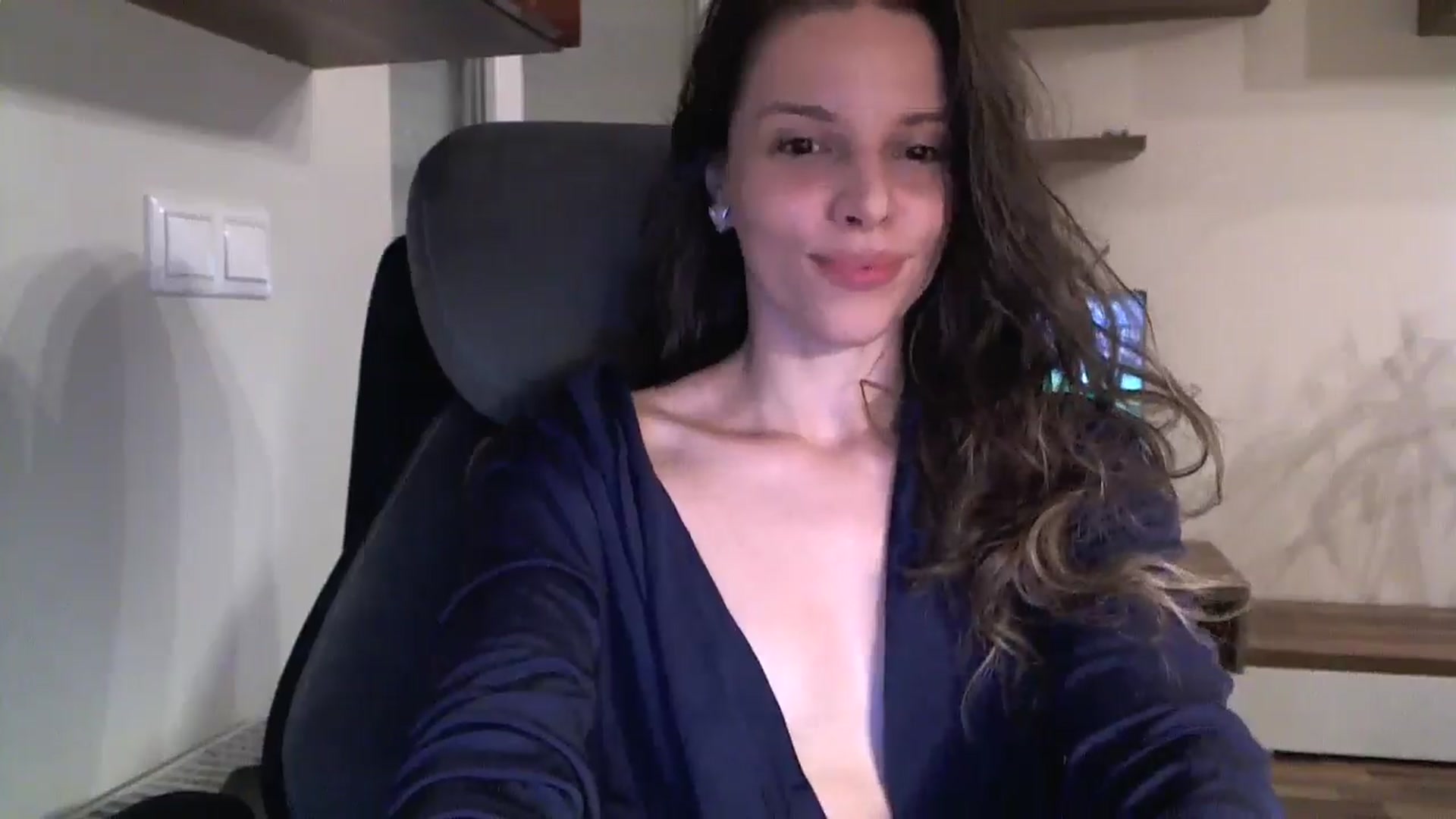 Gallery image thumbnail from Heaven_hot's myfreecams stream on, 08/09/2024, 17:54 image 17 of 20