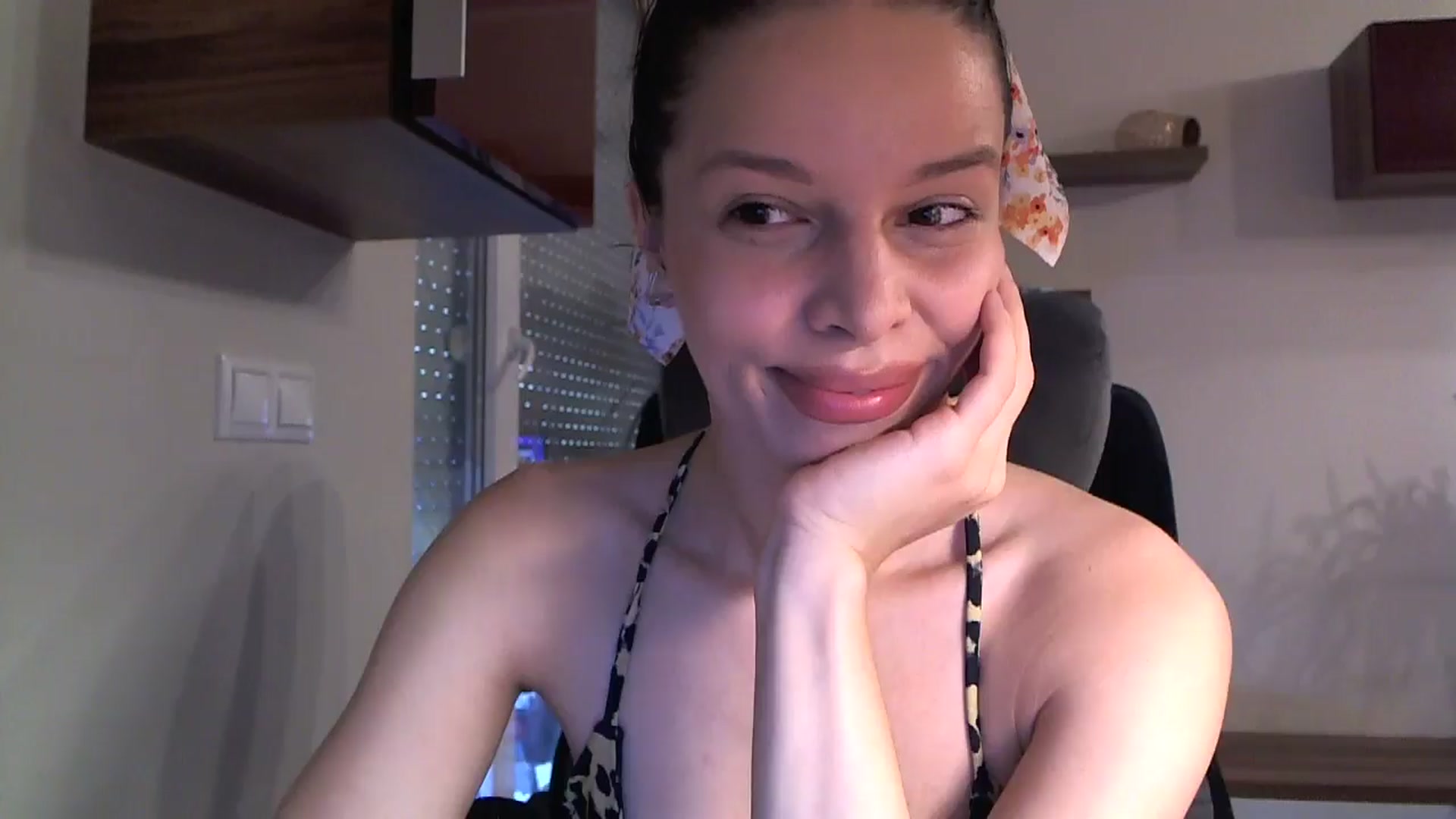 Gallery image thumbnail from Heaven_hot's myfreecams stream on, 08/14/2024, 05:31 image 8 of 20