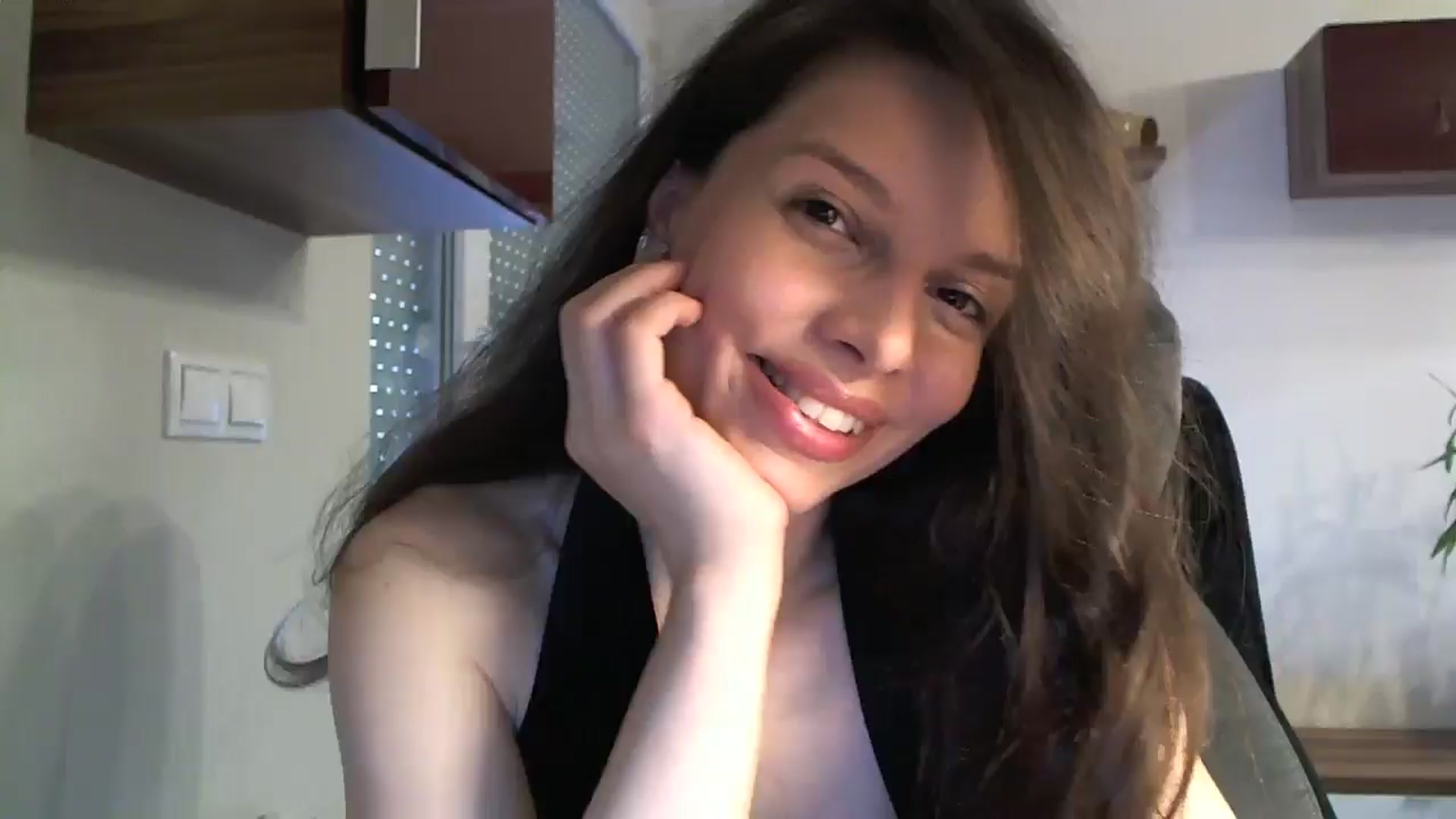 Gallery image thumbnail from Heaven_hot's myfreecams stream on, 08/17/2024, 12:48 image 6 of 20