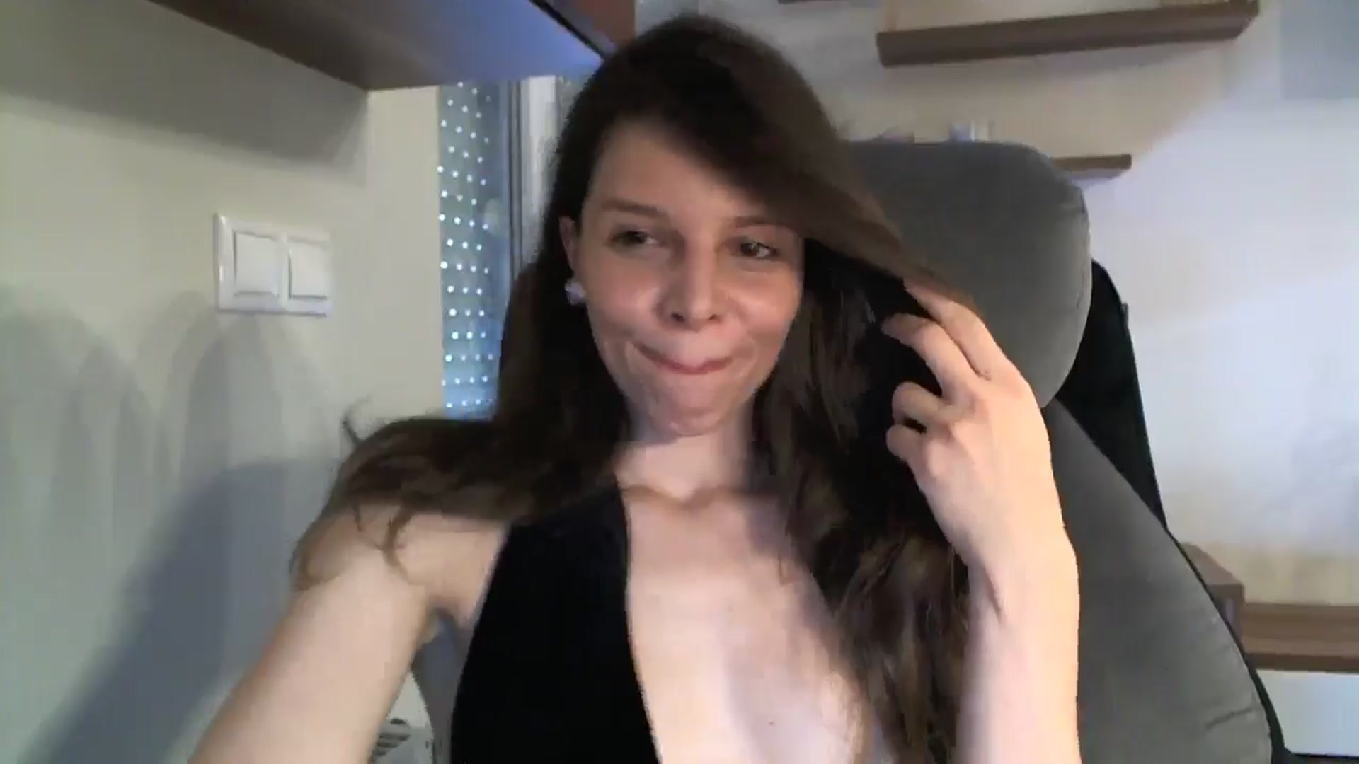 Gallery image thumbnail from Heaven_hot's myfreecams stream on, 08/17/2024, 12:48 image 10 of 20